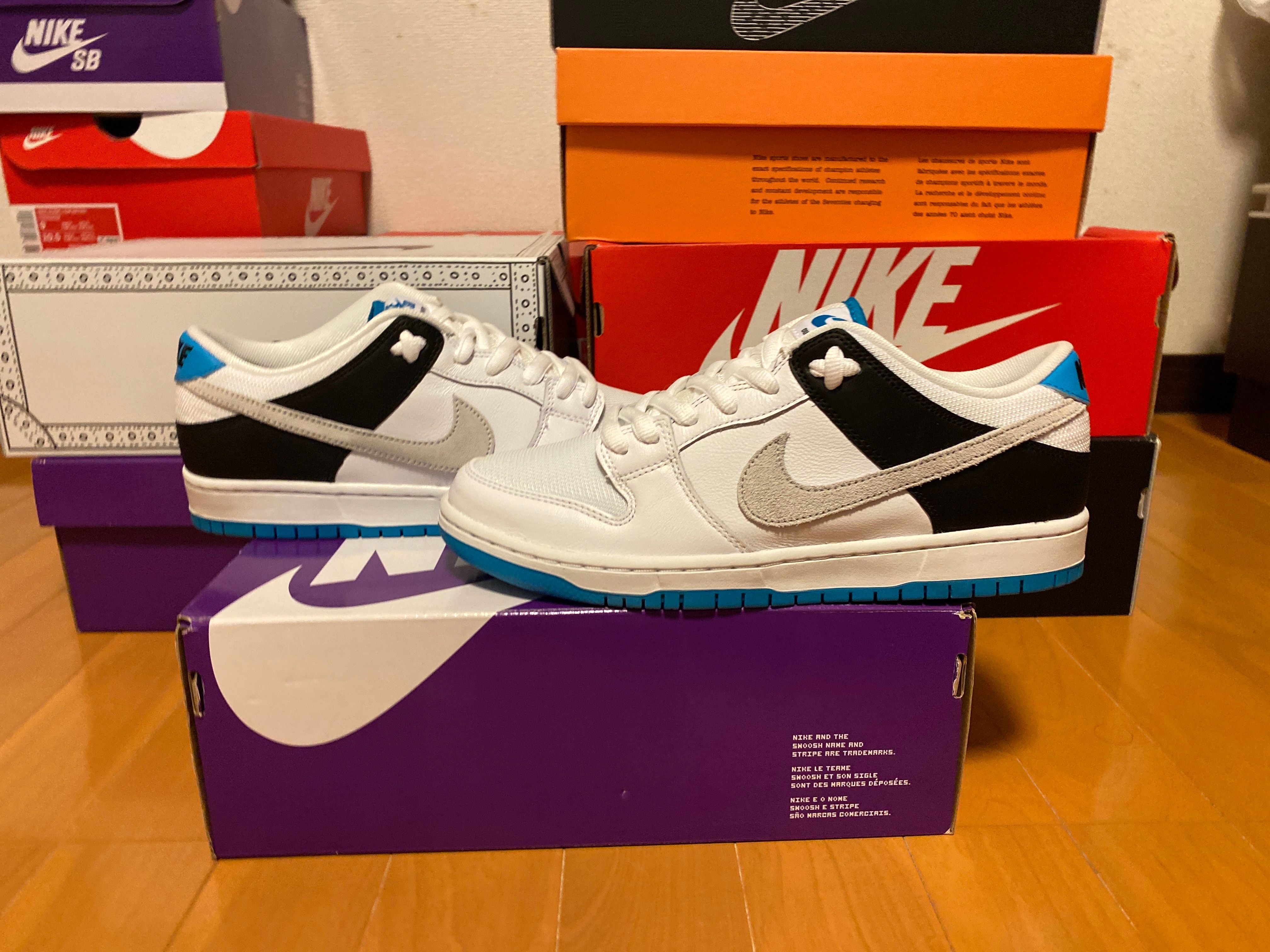 Nike SB Dunk Low "Laser Blue"