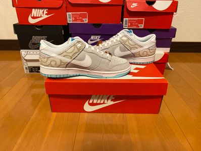 Nike Dunk Low "Barber Shop Grey"