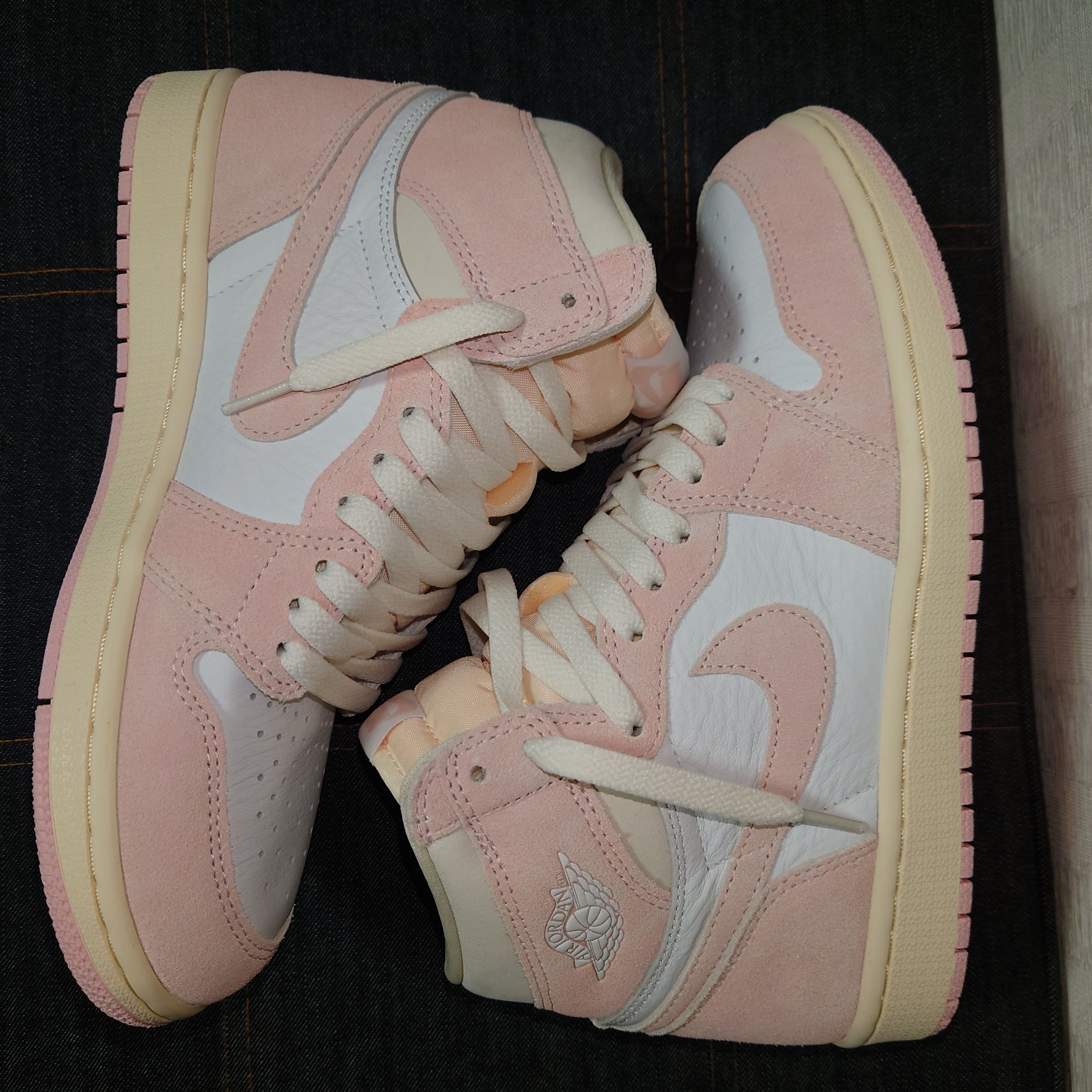 Nike Women's Air Jordan 1 Retro High OG "Washed Pink"