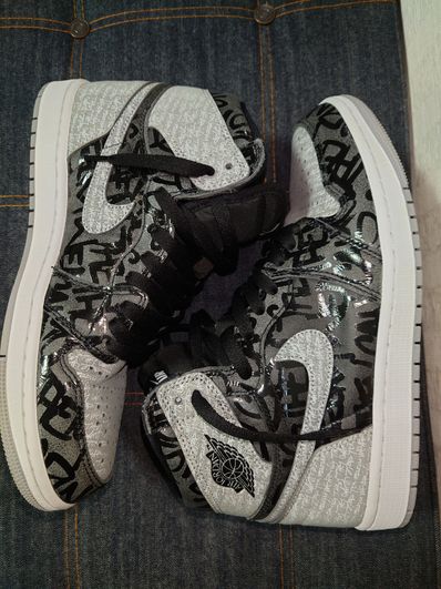 Nike Air Jordan 1 High OG "Rebellionaire"