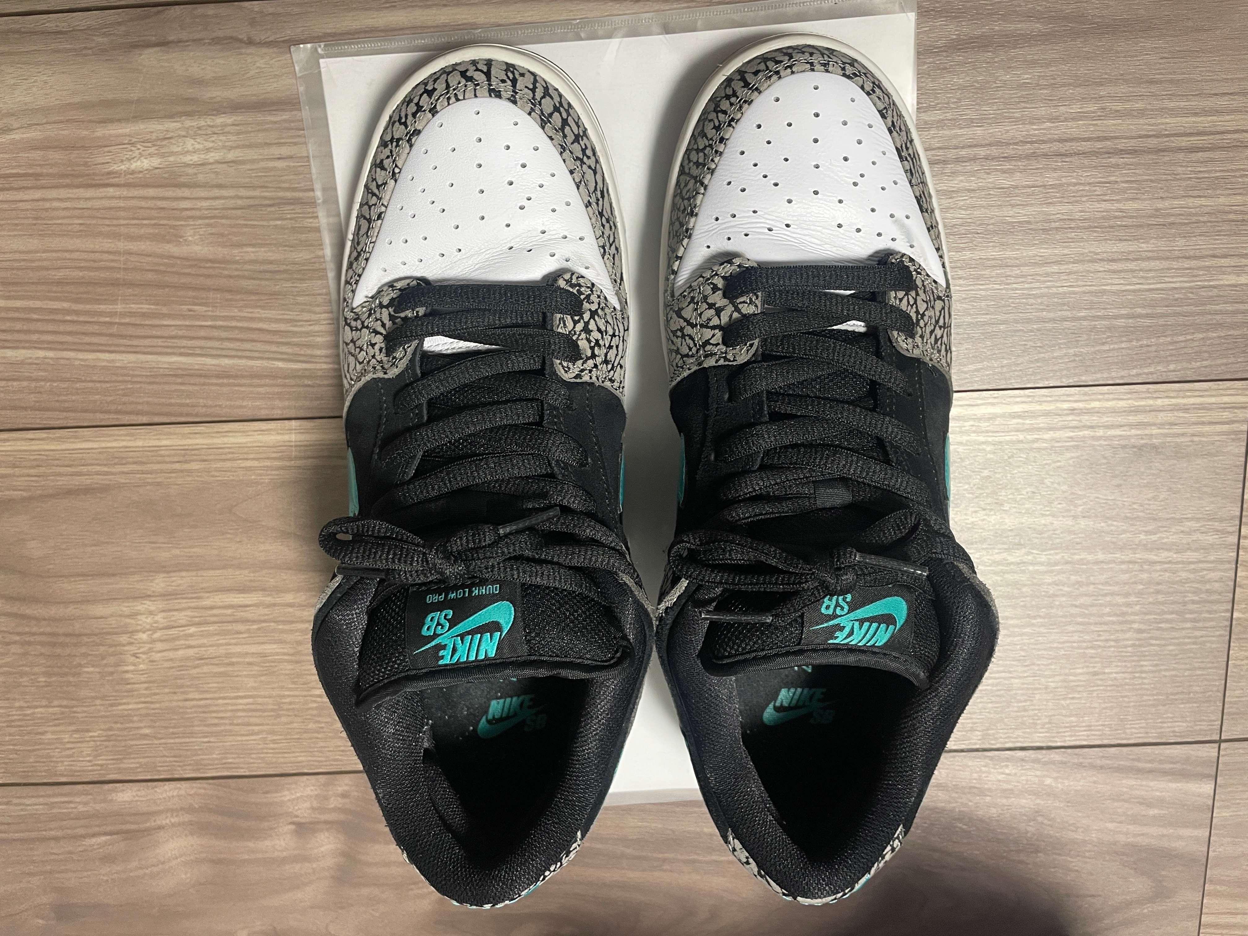 Nike SB Dunk Low "Elephant/Safari"