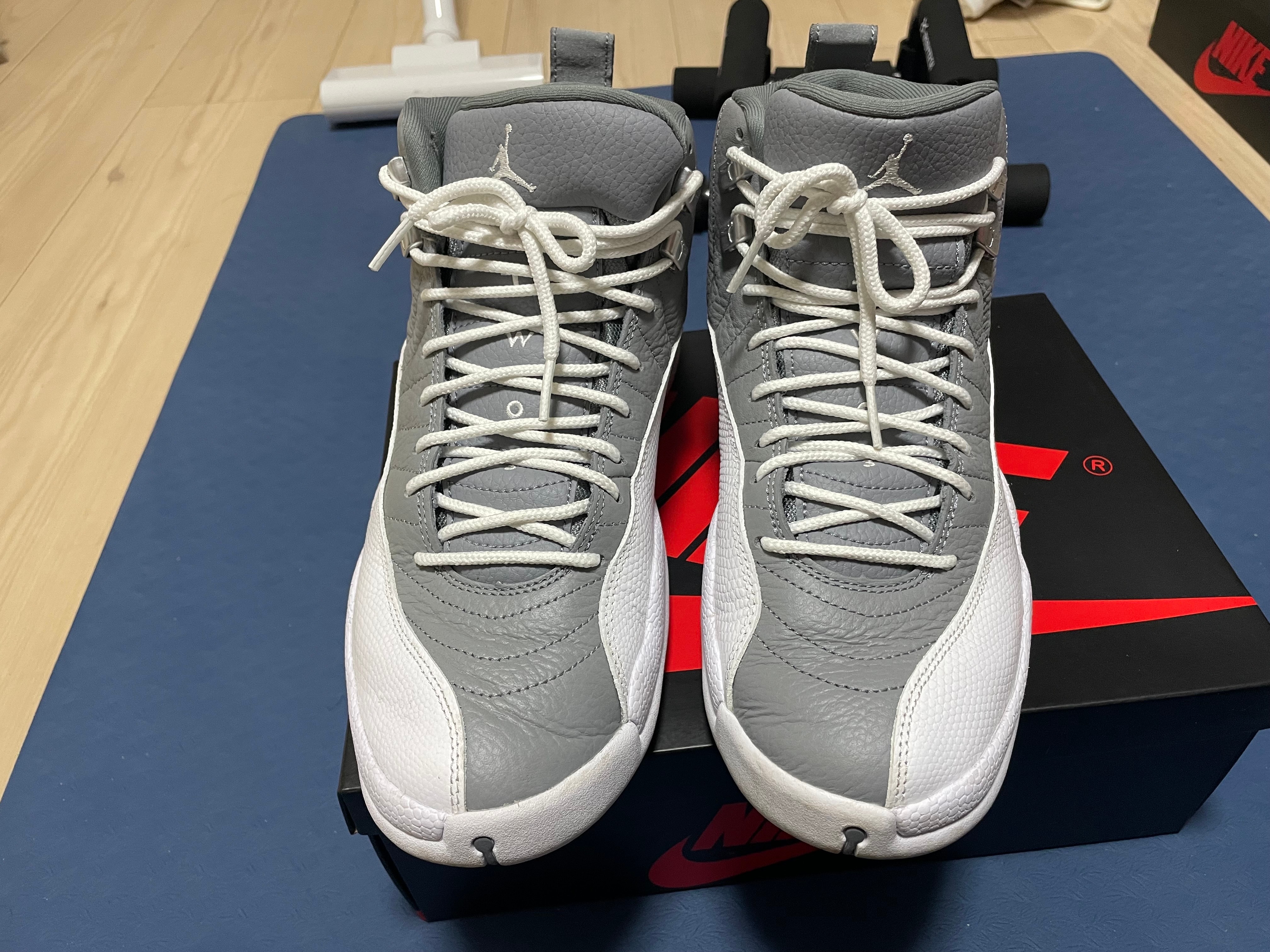 ナイキ エアジョーダン12 レトロ "ステルス"