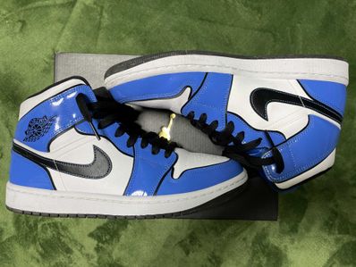 Nike Air Jordan 1 Mid SE "Signal Blue"