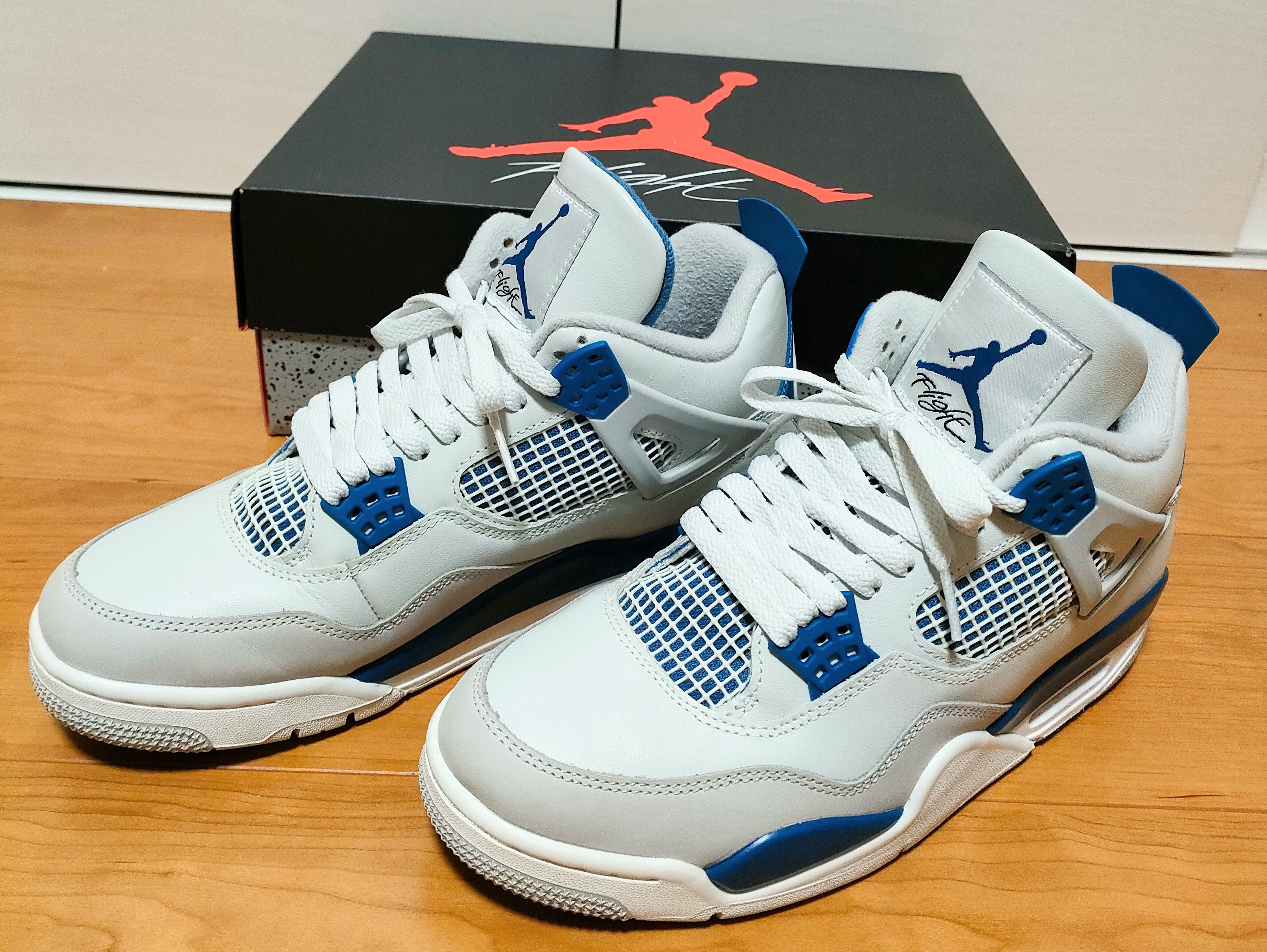 Nike Air Jordan 4 Retro "Industrial Blue"