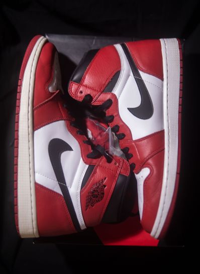 Nike Air Jordan 1 Retro High "Chicago" (2015)