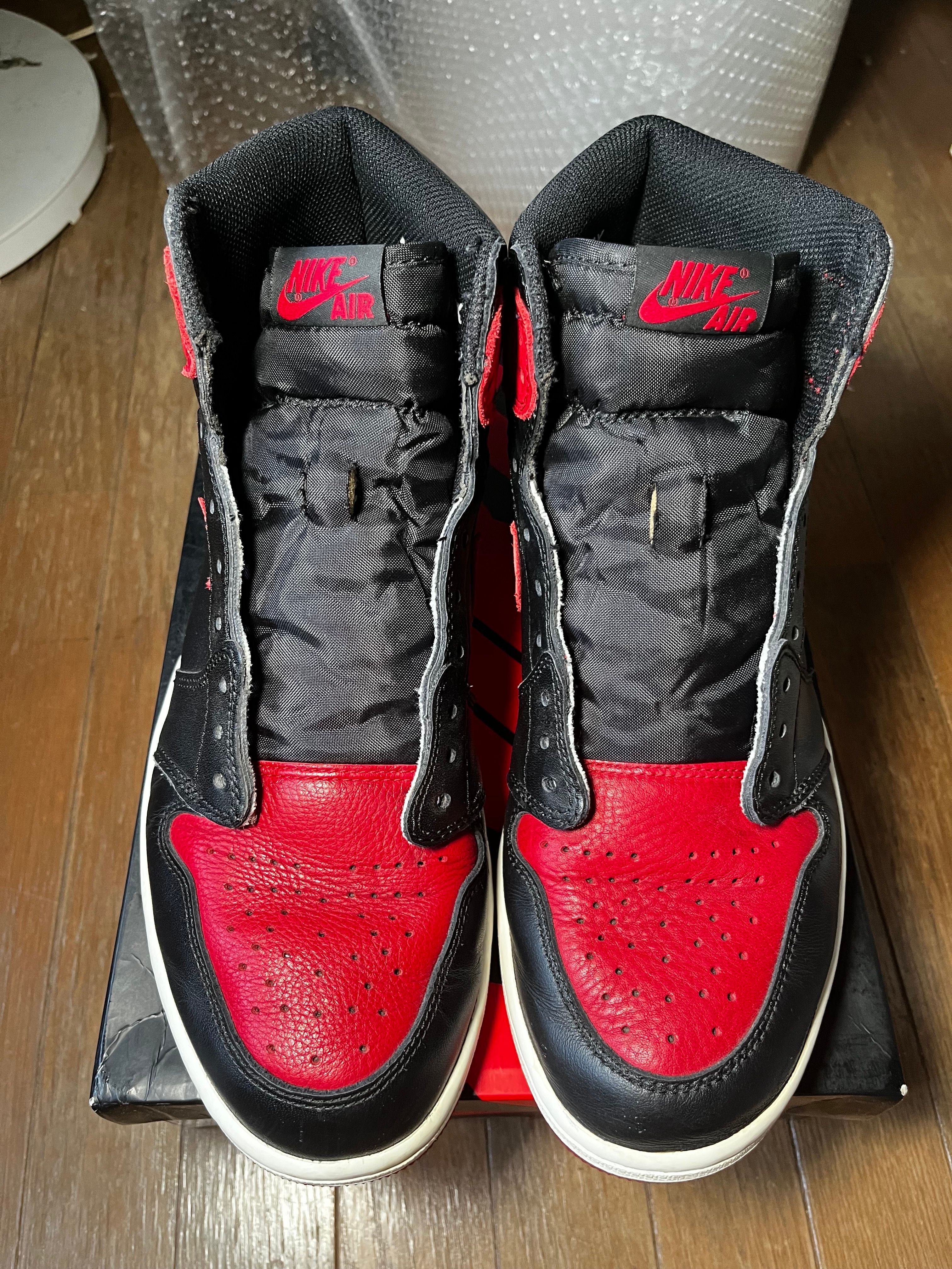 Nike Air Jordan 1 Retro High OG "Bred/Banned" (2016)