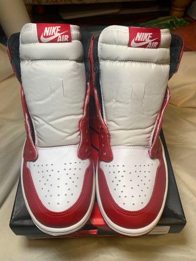 Nike Air Jordan 1 Retro High "Chicago" (2015)