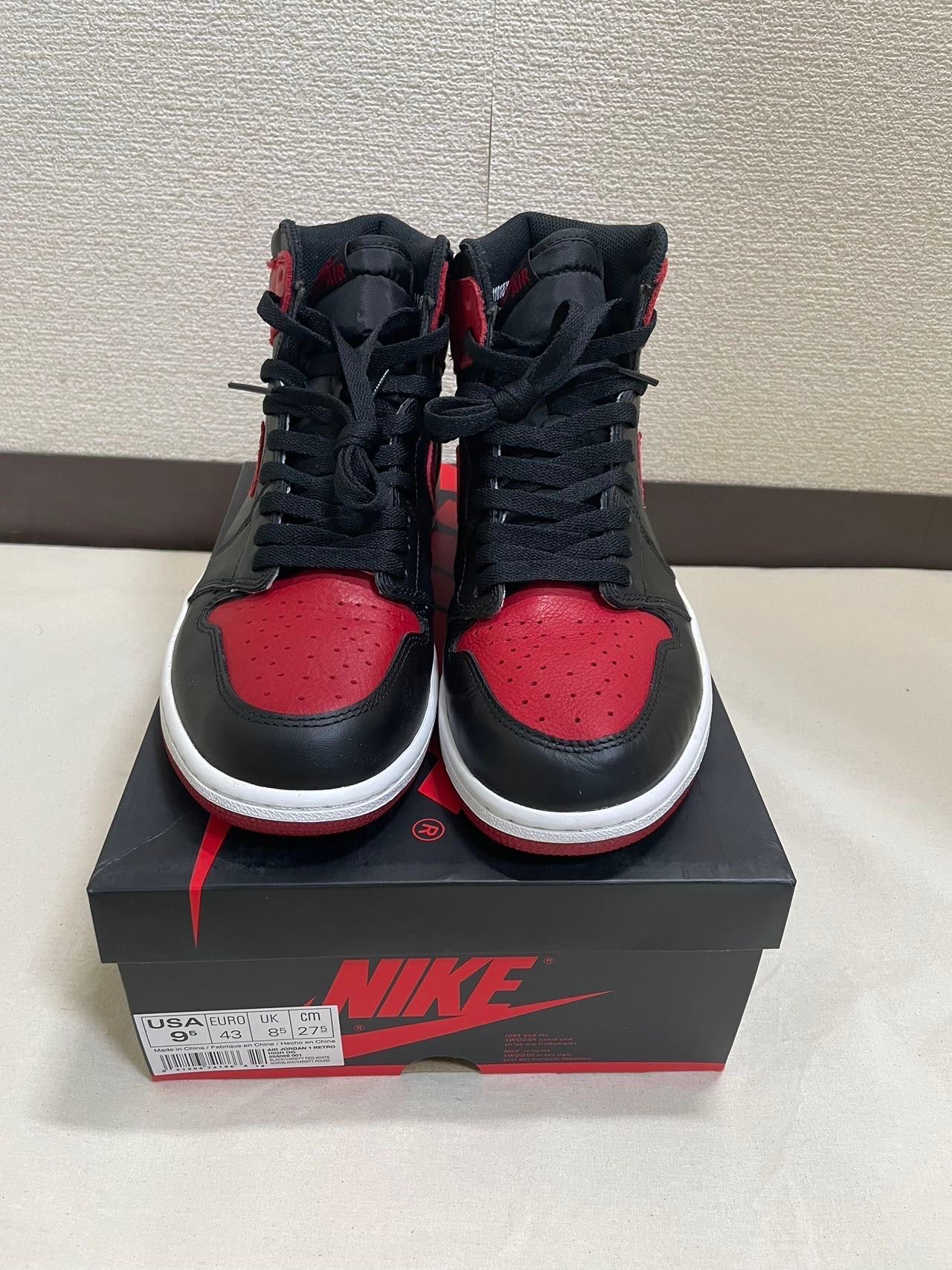 Nike Air Jordan 1 Retro High OG "Bred/Banned" (2016)