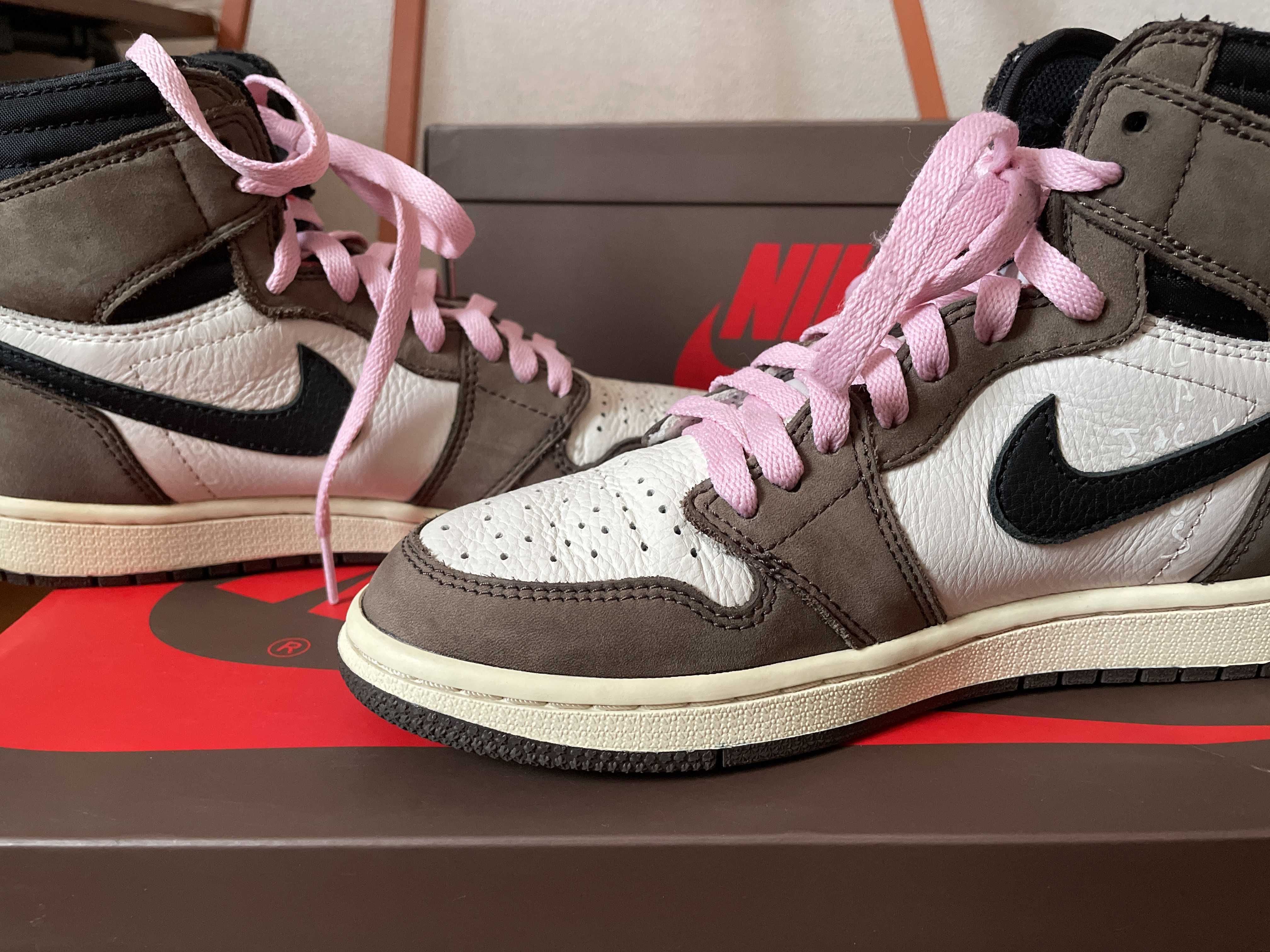 Travis Scott × Nike Air Jordan 1 Retro High OG TS SP "Sail/Dark Mocha"