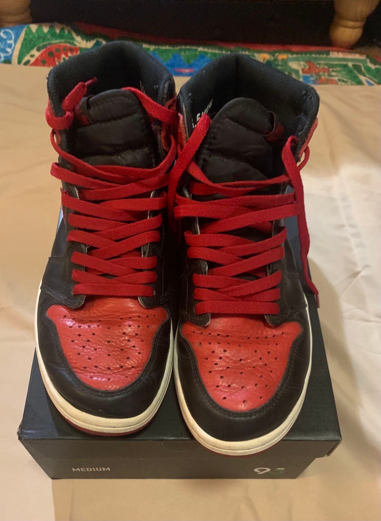 Nike Air Jordan 1 Retro High OG "Bred/Banned" (2016)