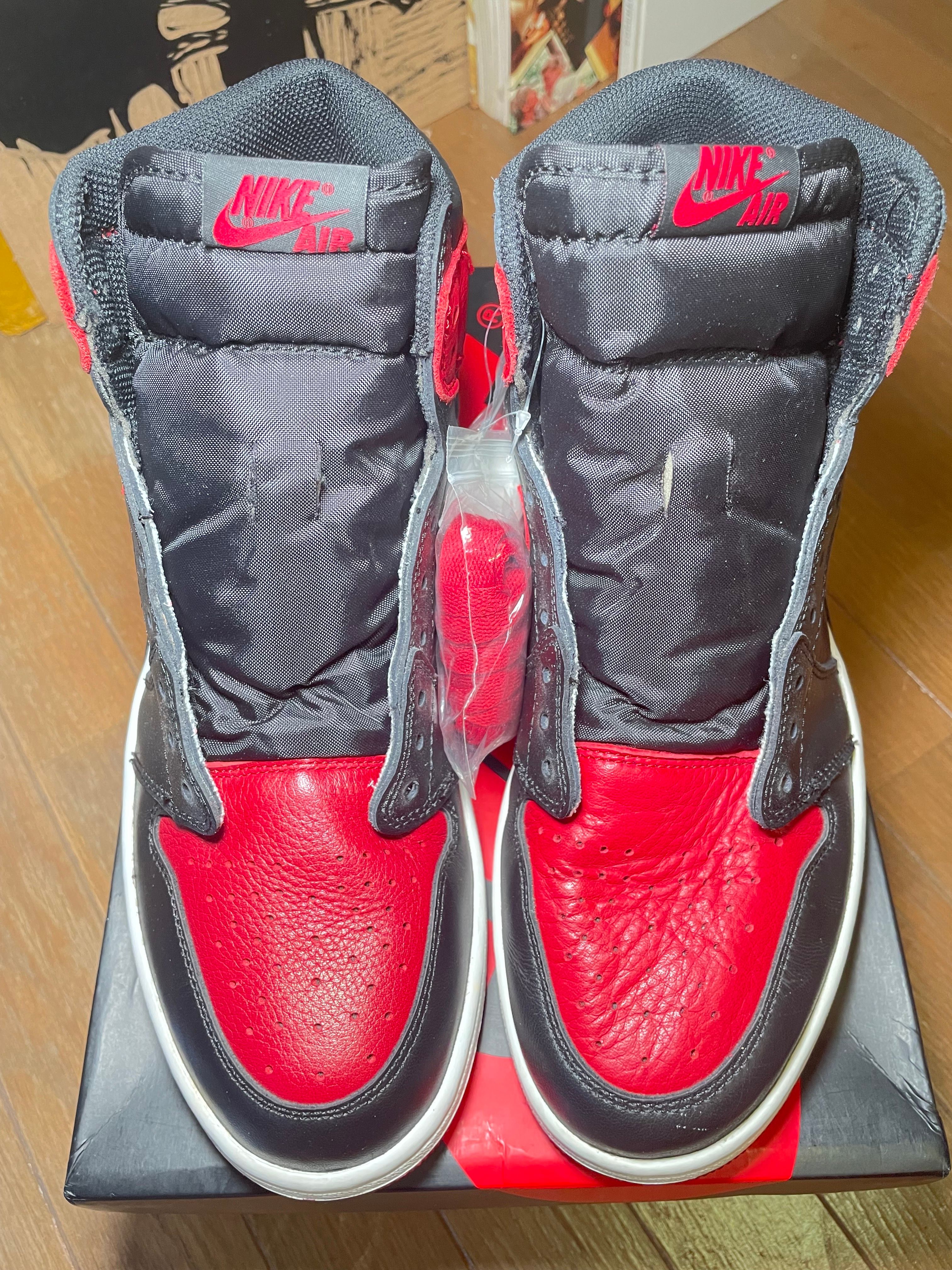 Nike Air Jordan 1 Retro High OG "Bred/Banned" (2016)