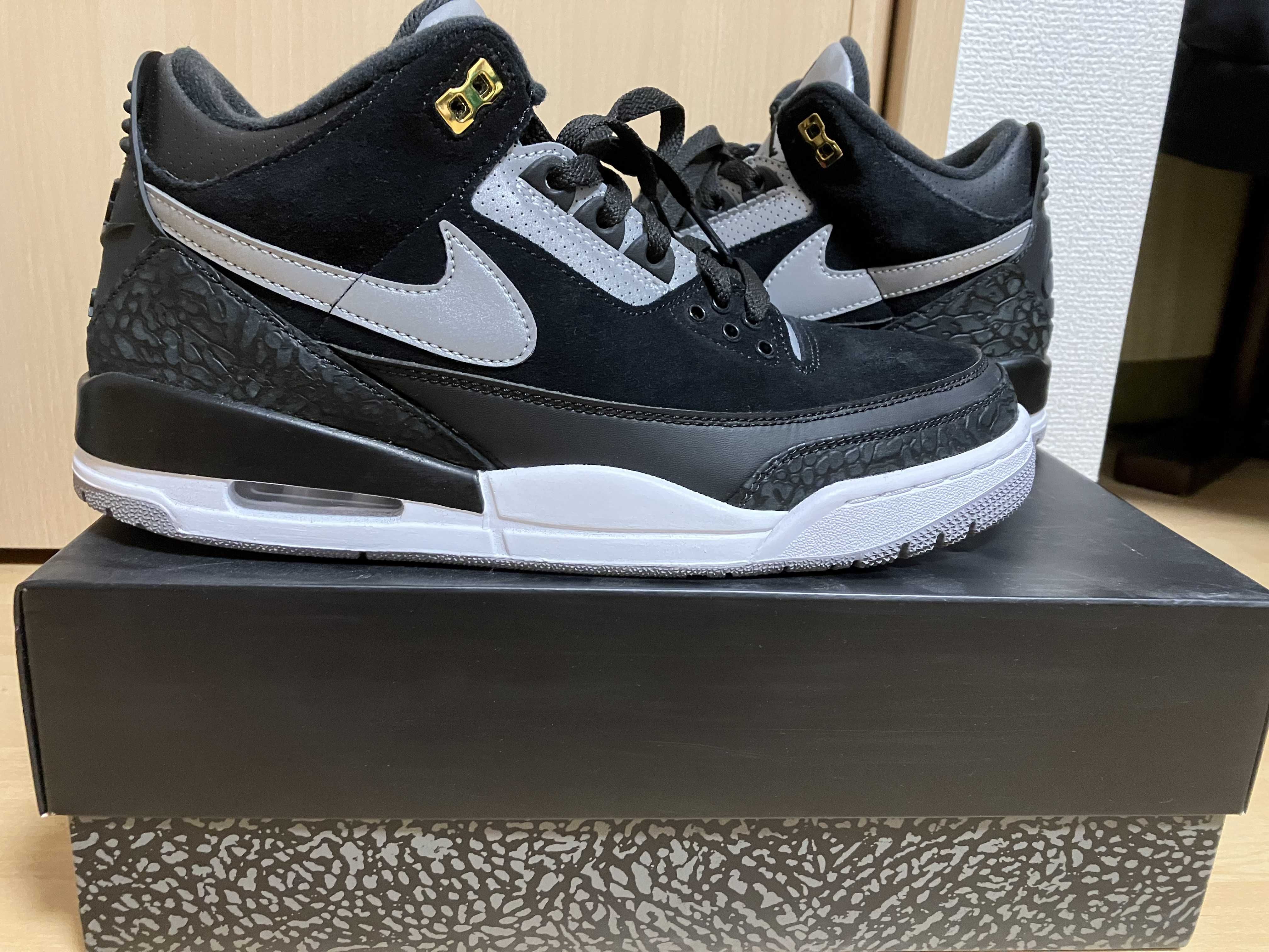 Nike Air Jordan 3 Retro Tinker "Black/Cement Grey"