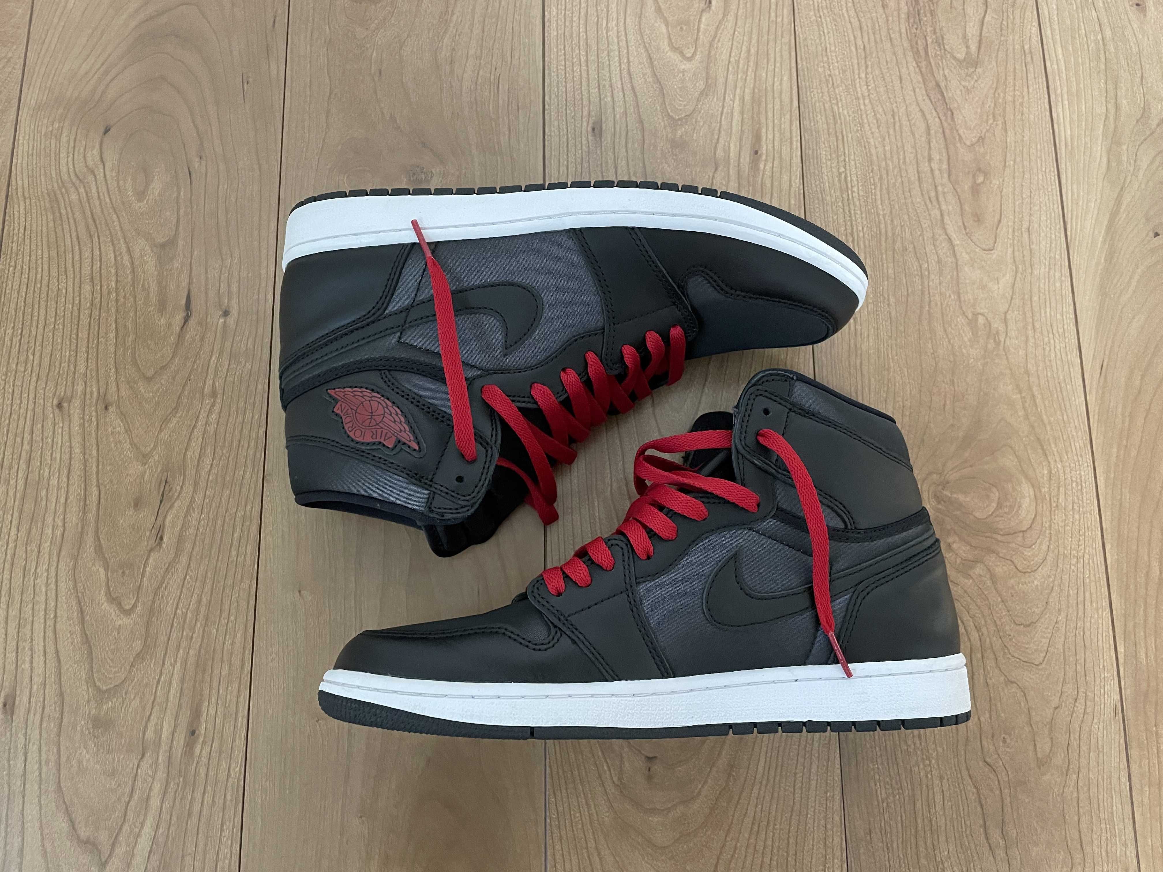 Nike Air Jordan 1 Retro High OG "Black/Metallic Silver/Gym Red"  