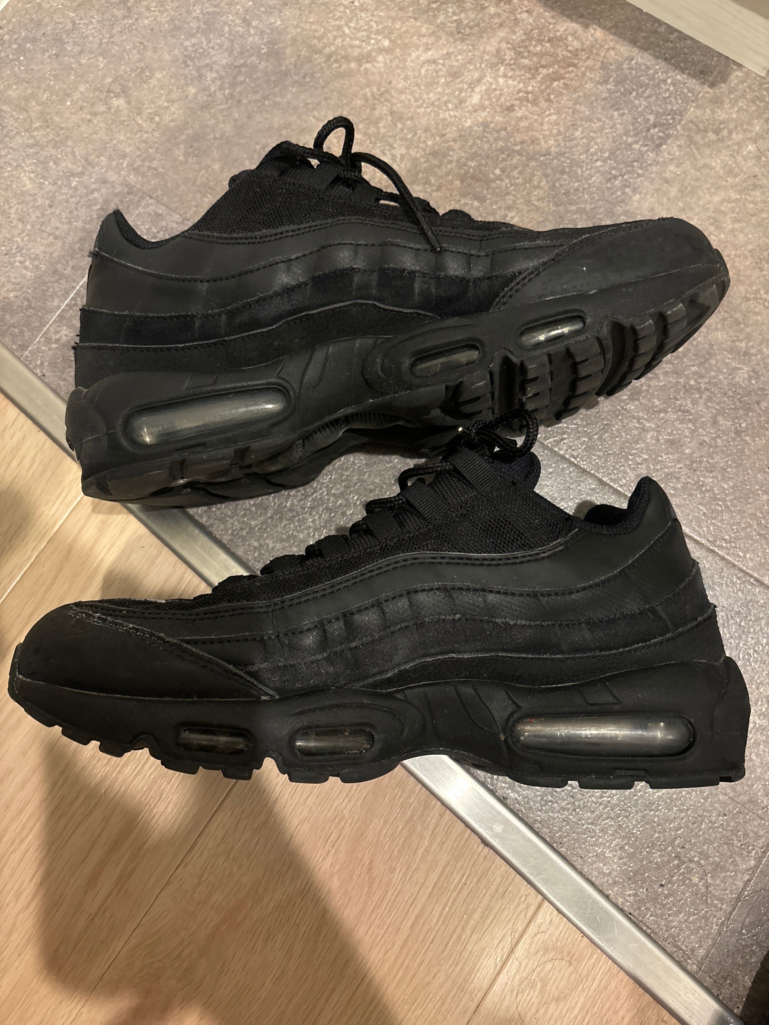 Nike Air Max 95 Essential "Black/Dark Grey/Black"
