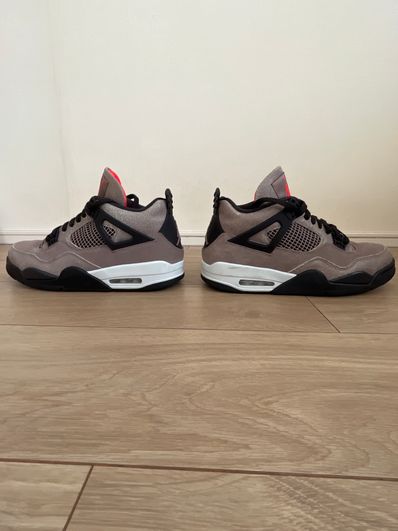 Nike Air Jordan 4 "Taupe Haze"
