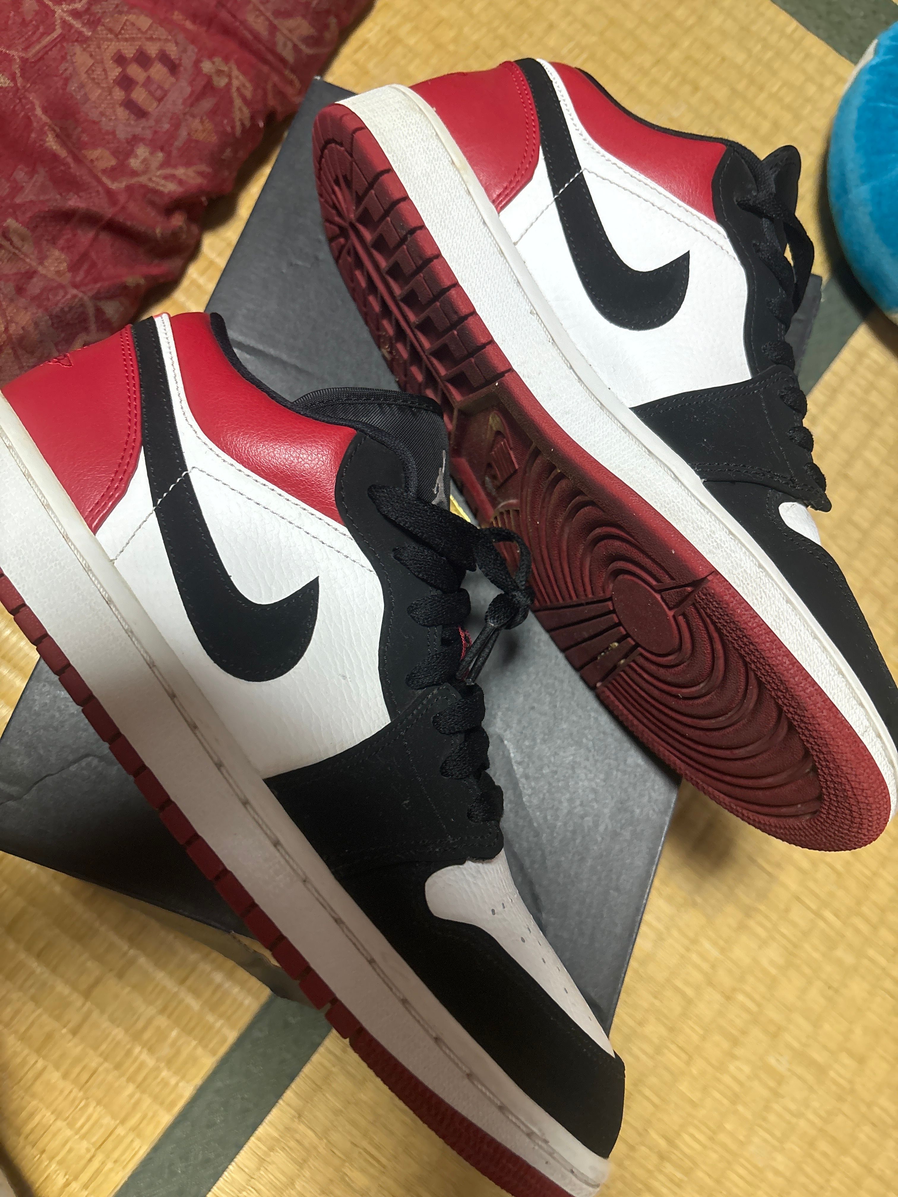 Nike Air Jordan 1 Low "Black Toe"