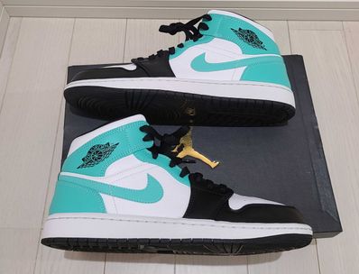 NIKE AIR JORDAN 1 MID "TROPICAL TWIST"