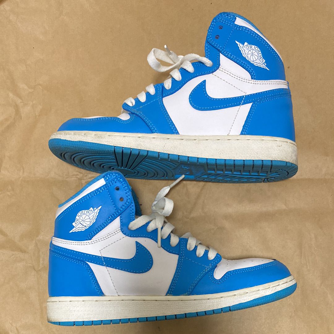 Nike GS Air Jordan 1 Retro High "UNC"