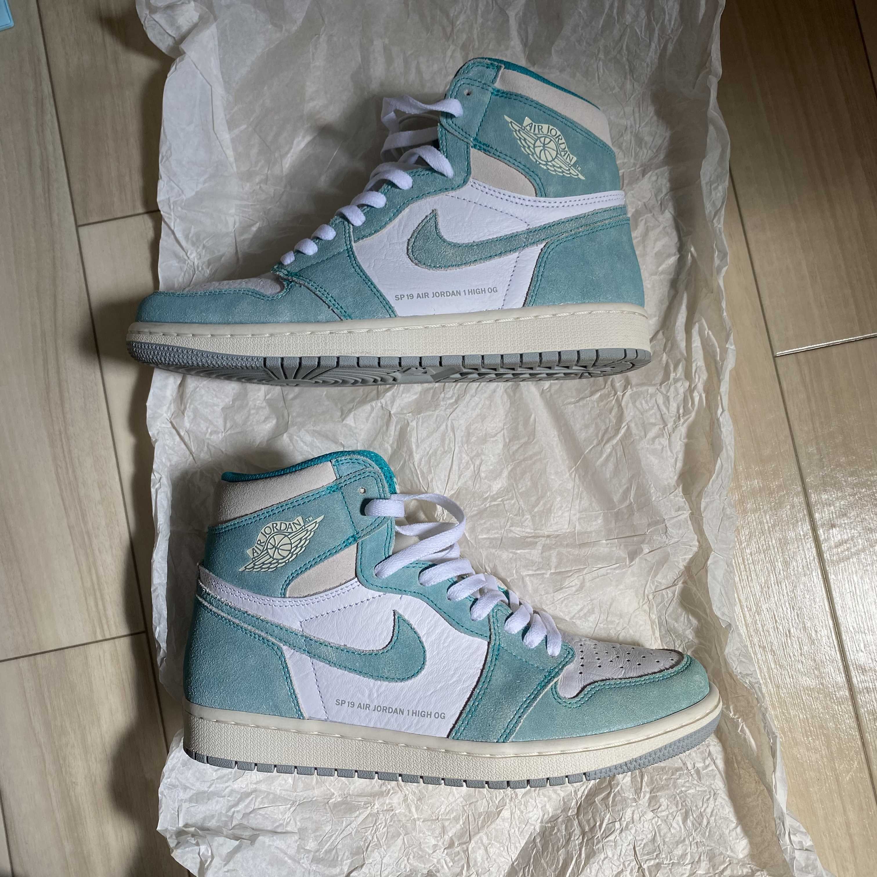 Nike Air Jordan 1 Retro High OG "Turbo Green"