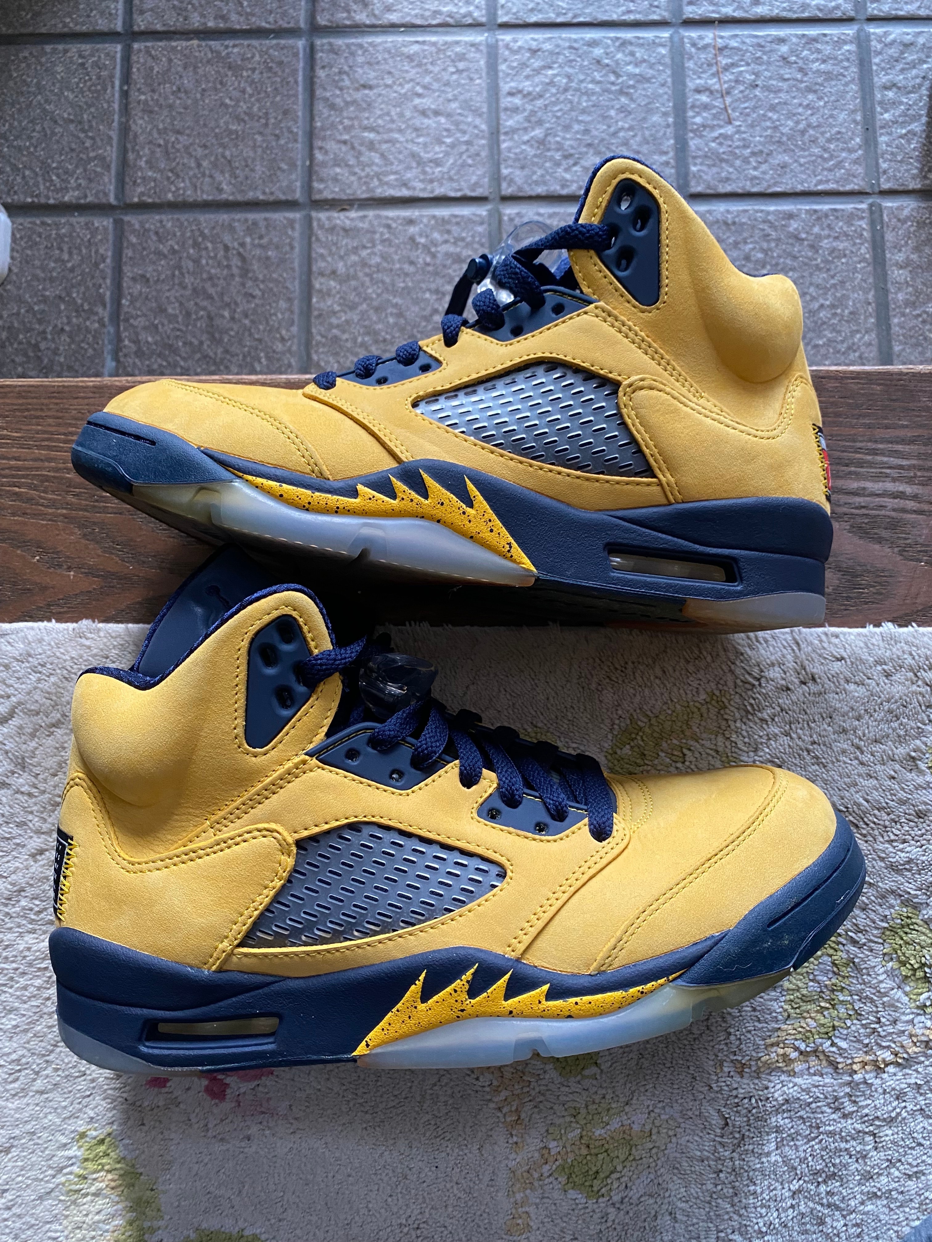Nike Air Jordan 5 "Michigan"