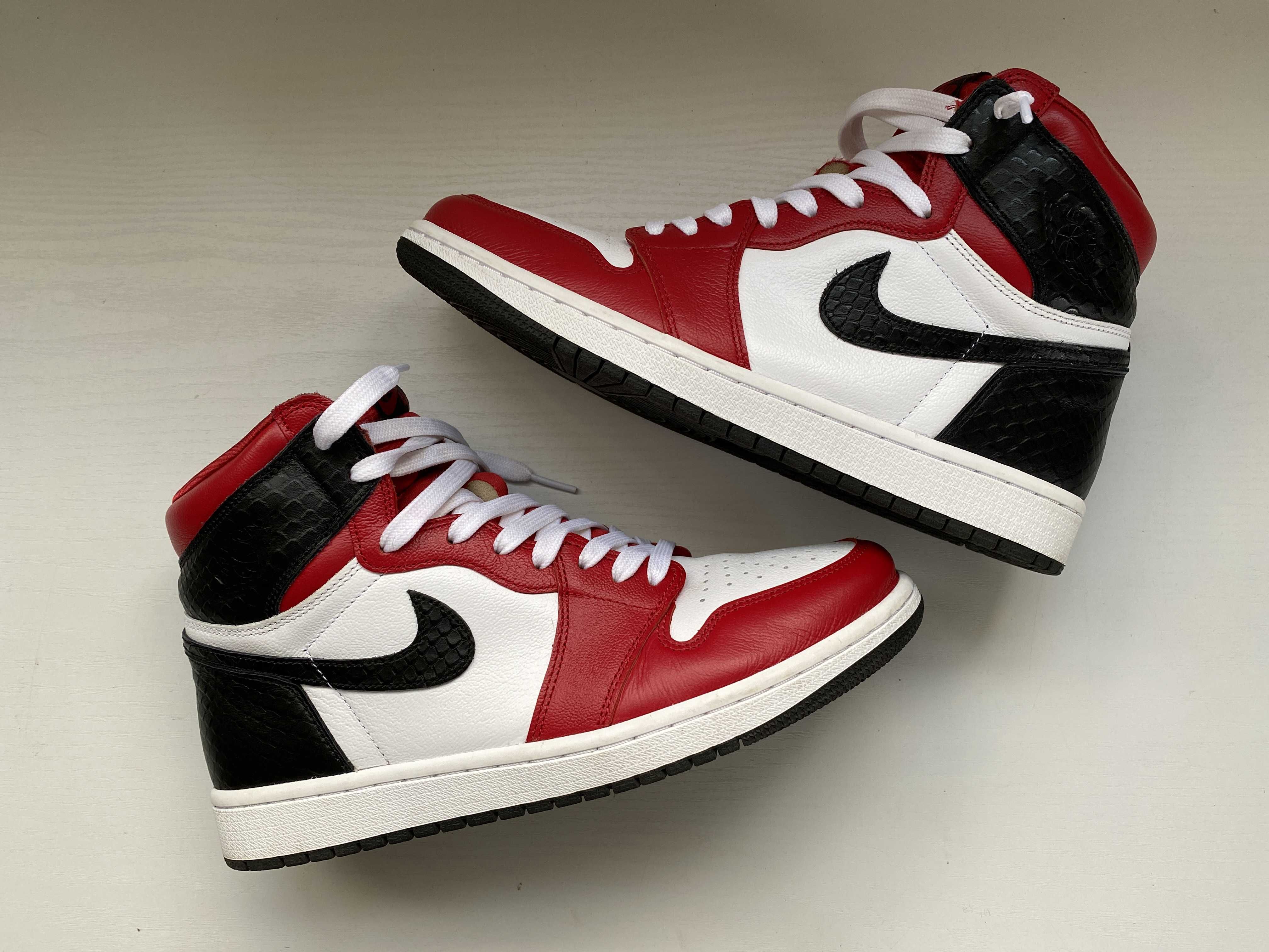 Nike Women's Air Jordan 1 High OG "Satin Red"