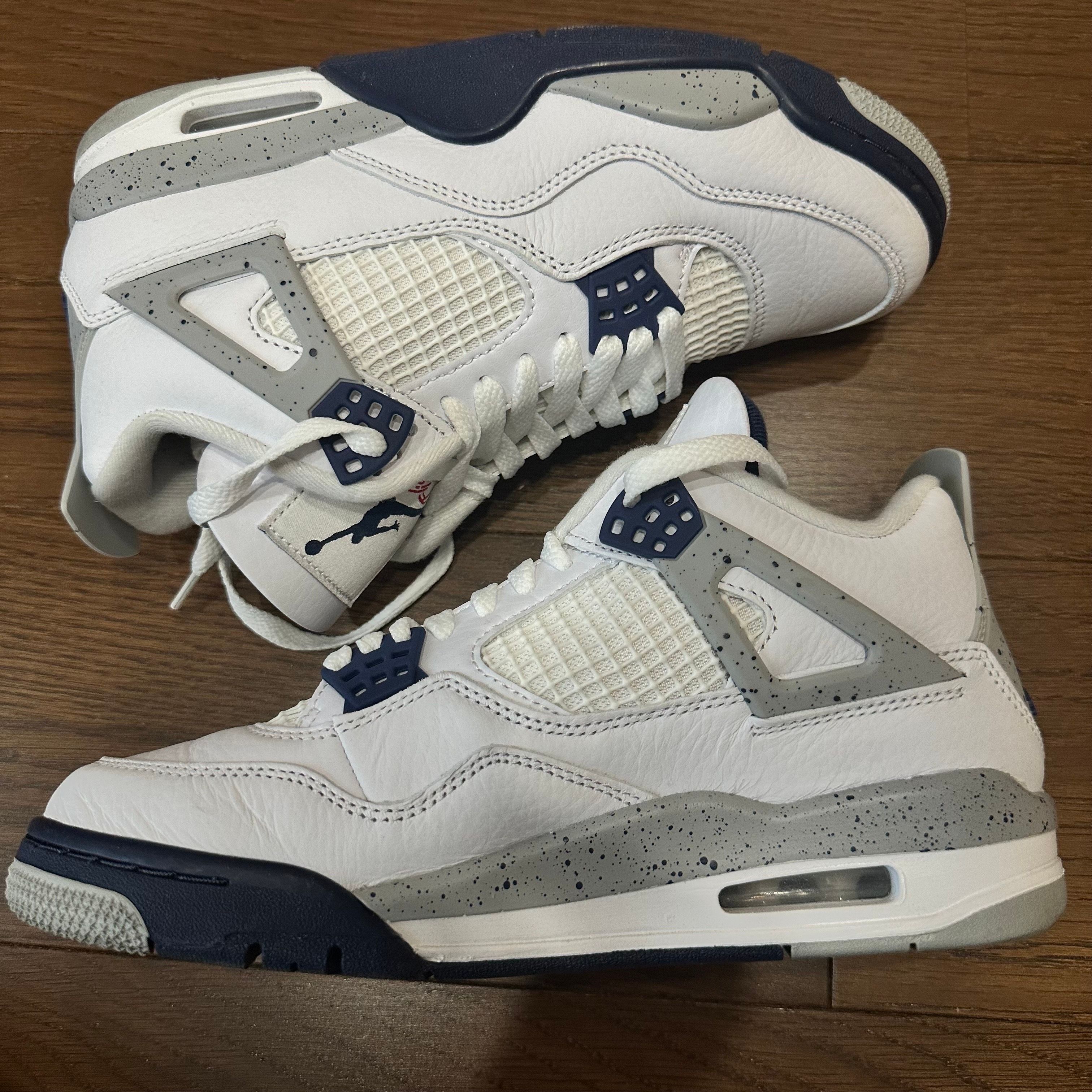Nike Air Jordan 4 "Midnight Navy"