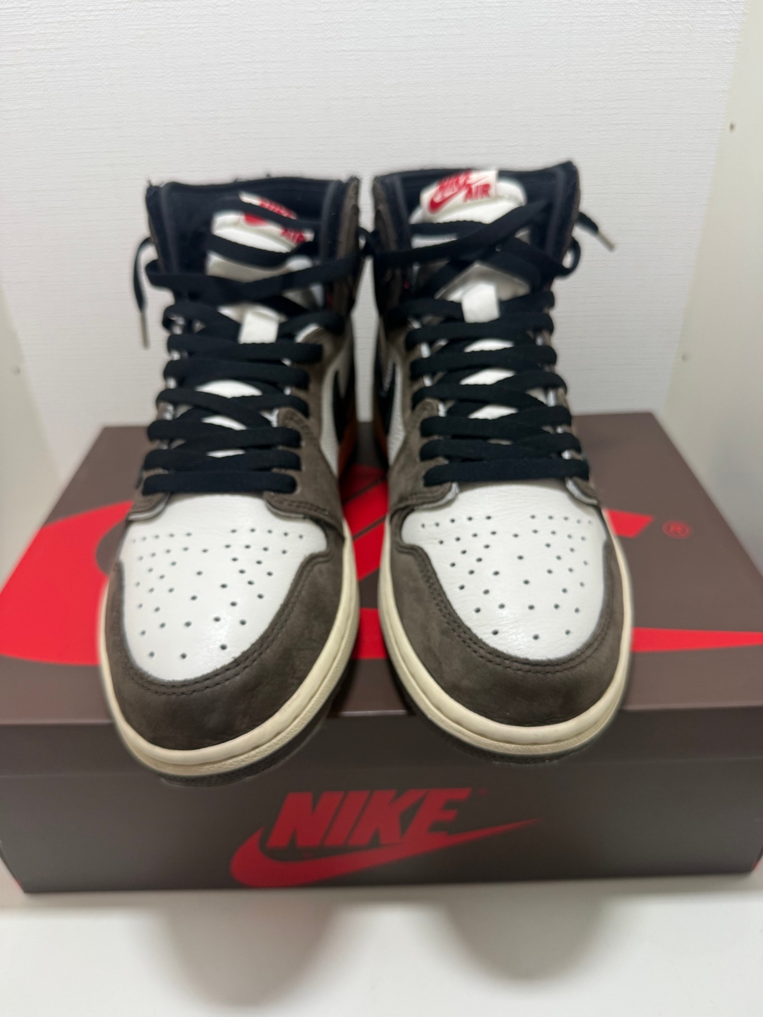 Travis Scott × Nike Air Jordan 1 Retro High OG TS SP "Sail/Dark Mocha"