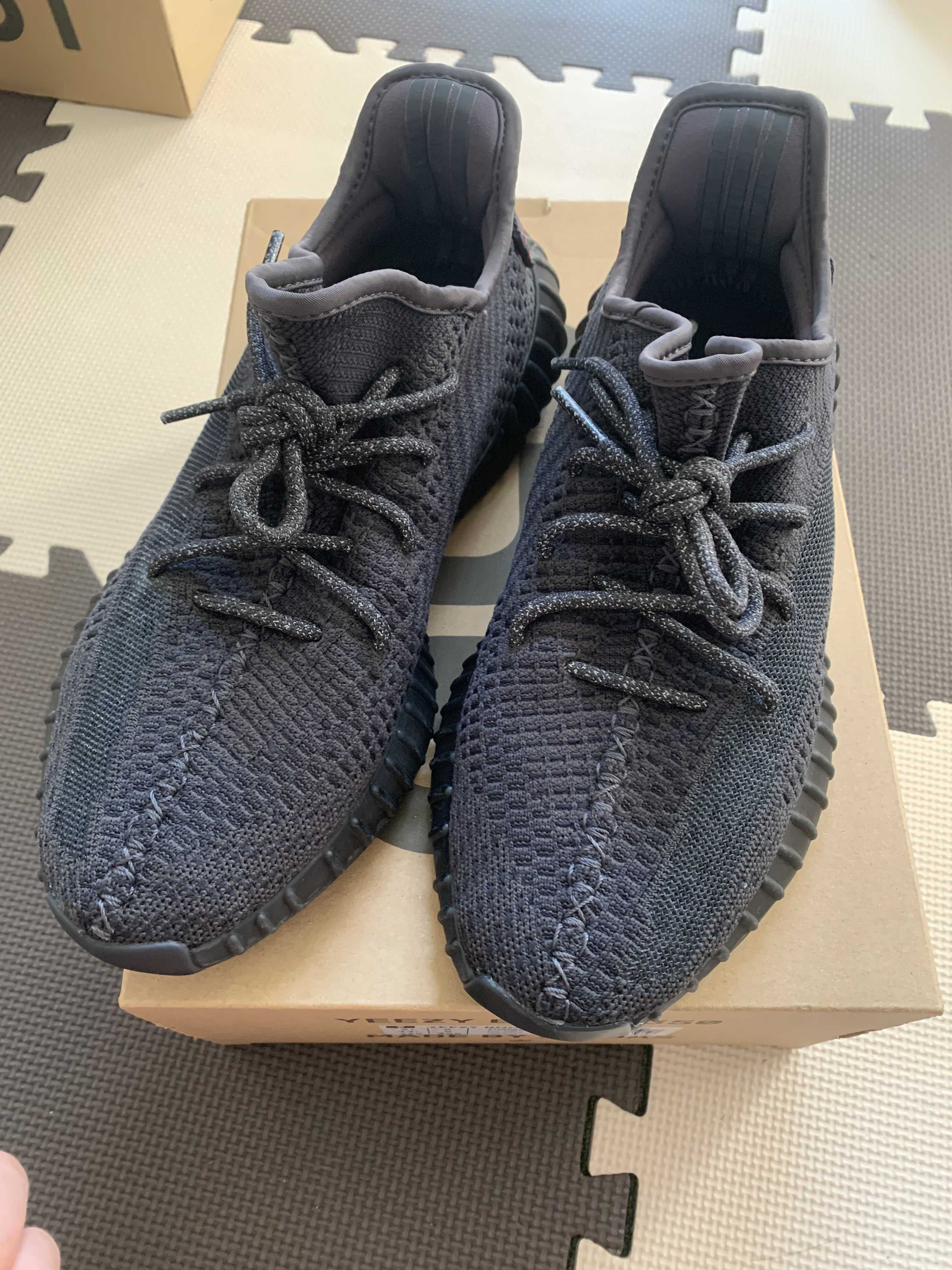 adidas YEEZY Boost 350 V2 "Black"
