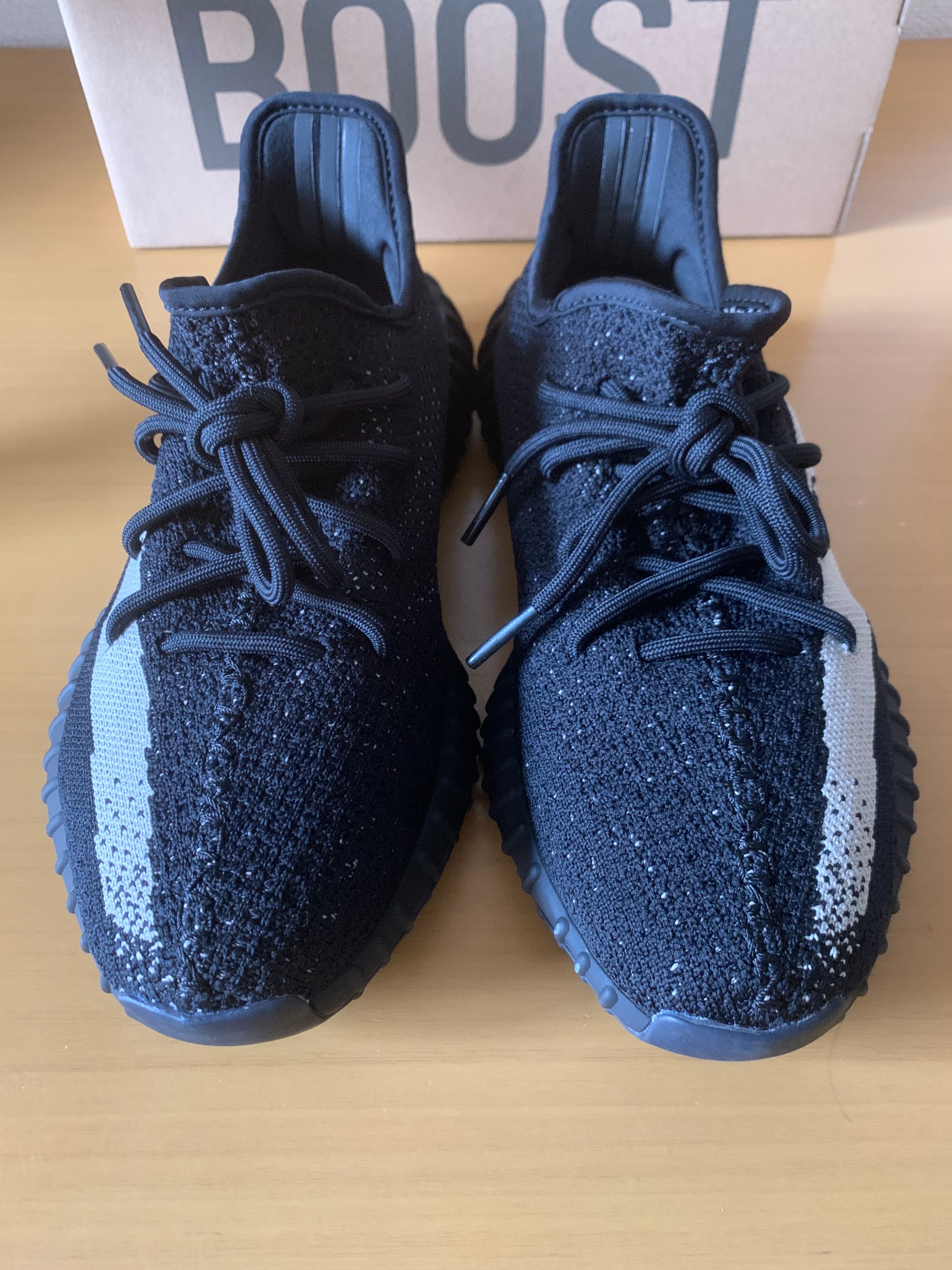 adidas YEEZY Boost 350 V2 "Oreo"