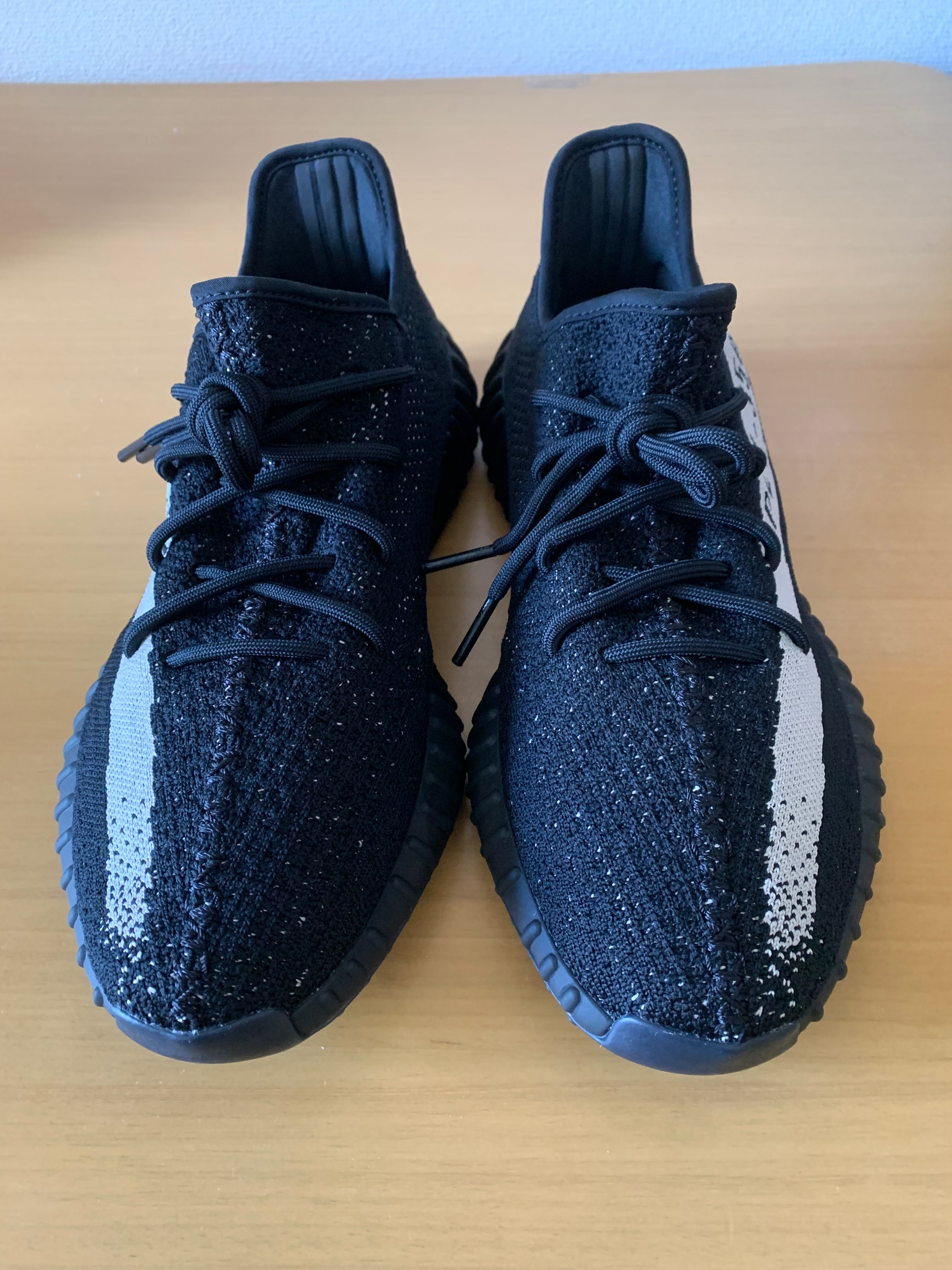 adidas YEEZY Boost 350 V2 "Oreo"