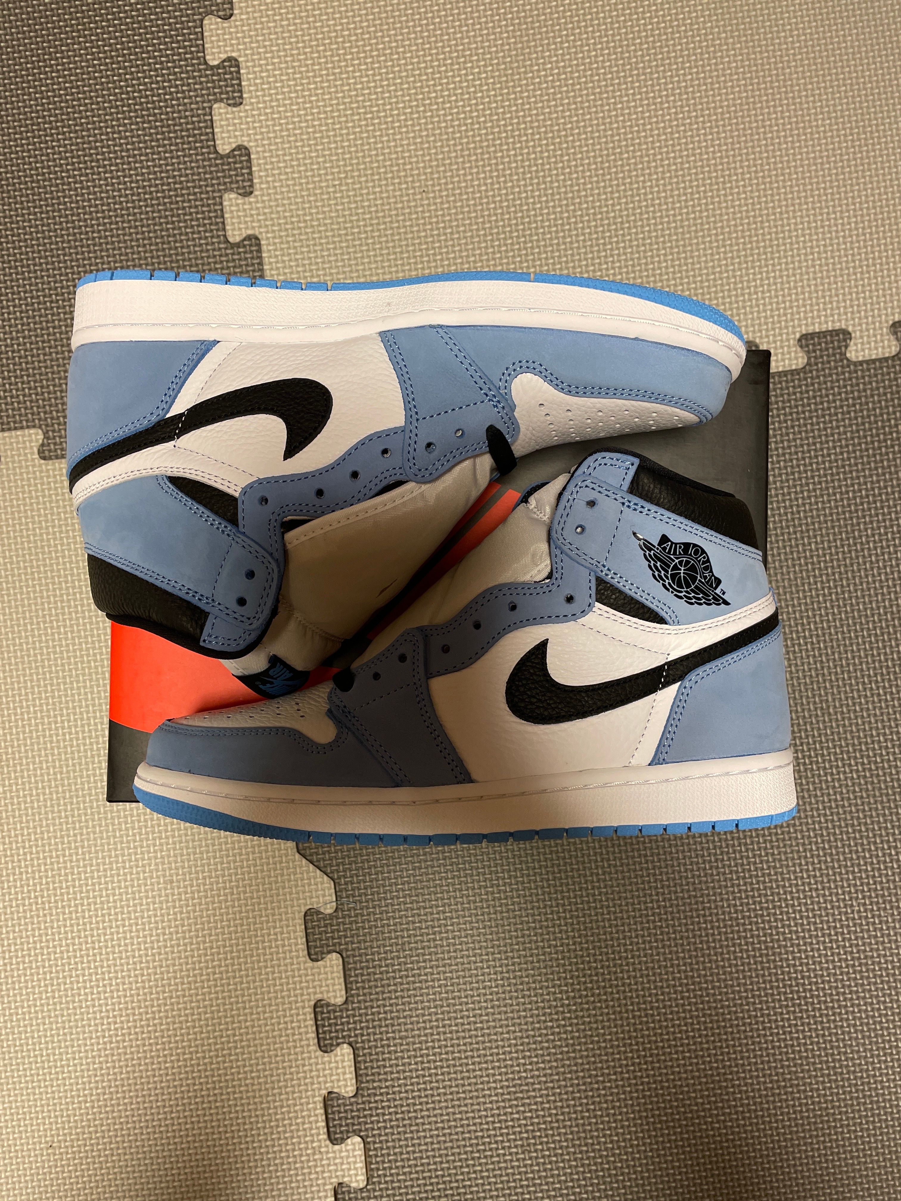 Nike Air Jordan 1 High OG "University Blue"