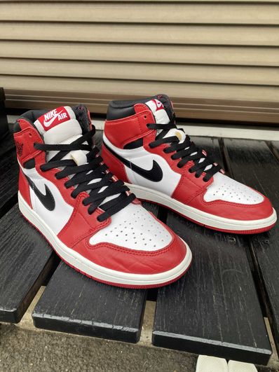 Nike Air Jordan 1 Retro High "Chicago" (2015)