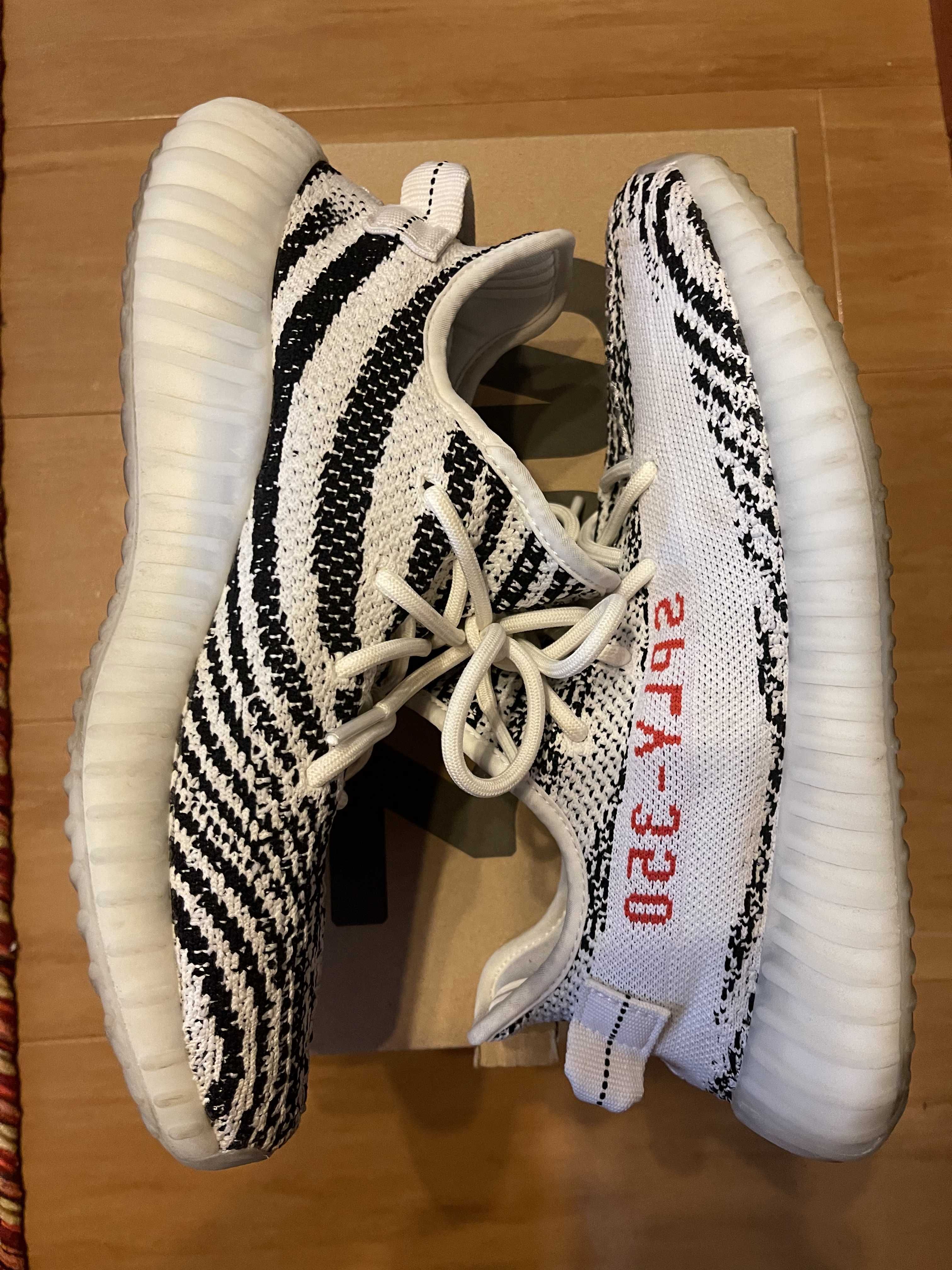 adidas YEEZY Boost 350 V2 "Zebra"