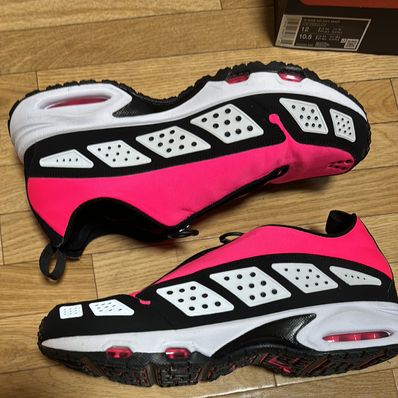 Nike Women's Air Max SNDR "Hyper Pink and Black"