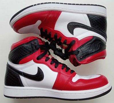 Nike Women's Air Jordan 1 High OG "Satin Red"
