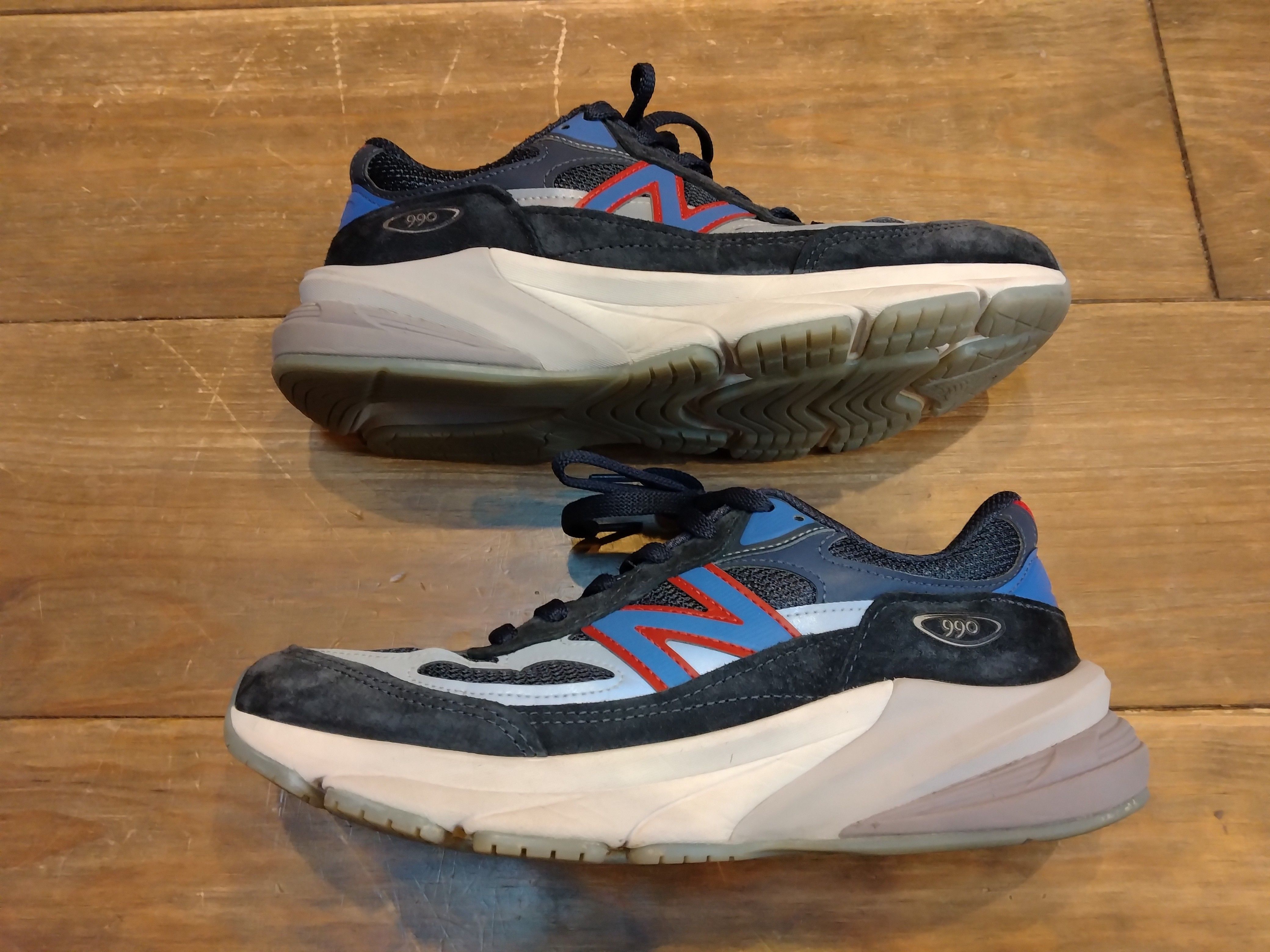 KITH × New Balance 990V6 Madison Square Garden "Navy"