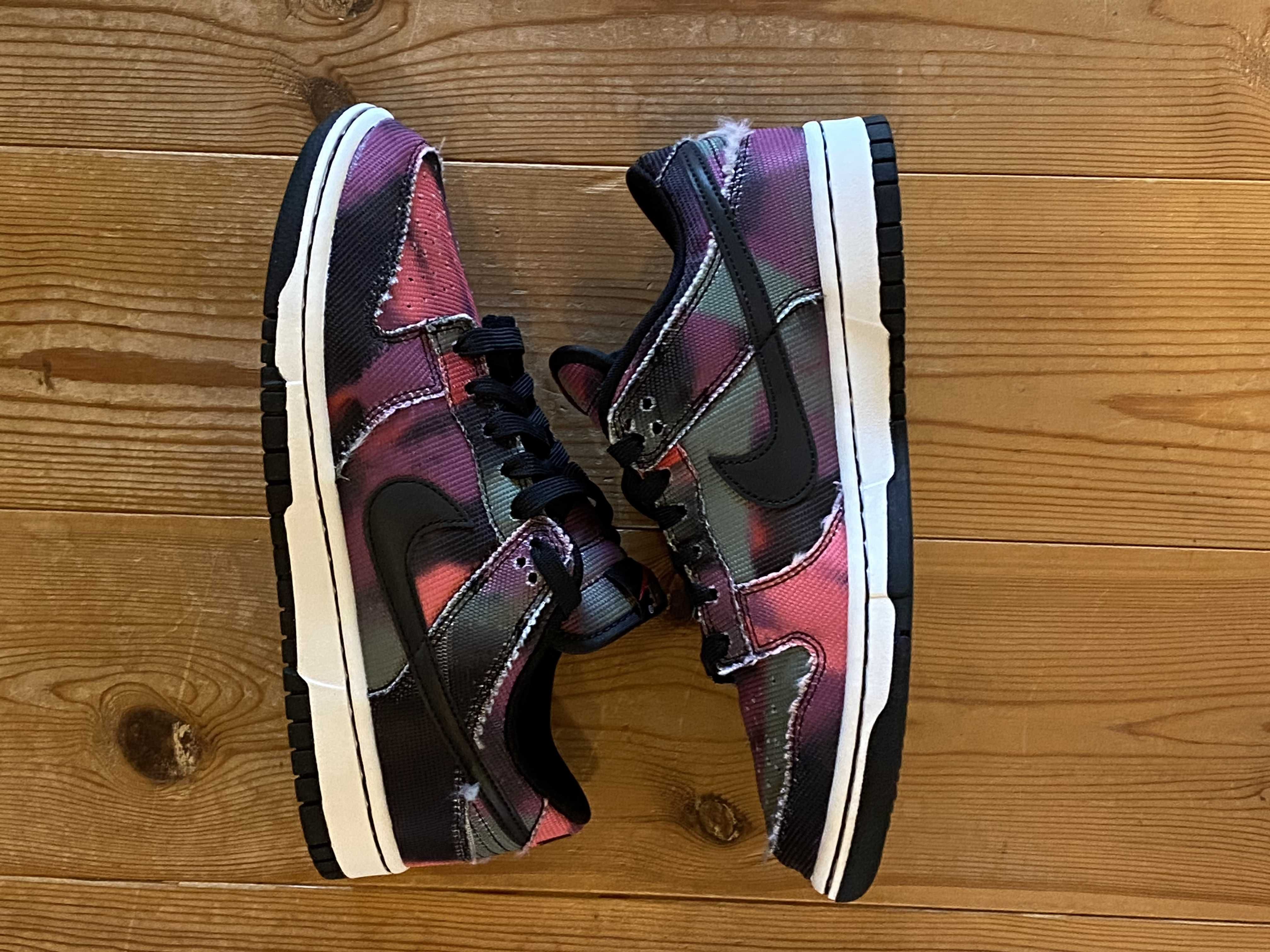 Nike Dunk Low Graffiti "Pink/Black"