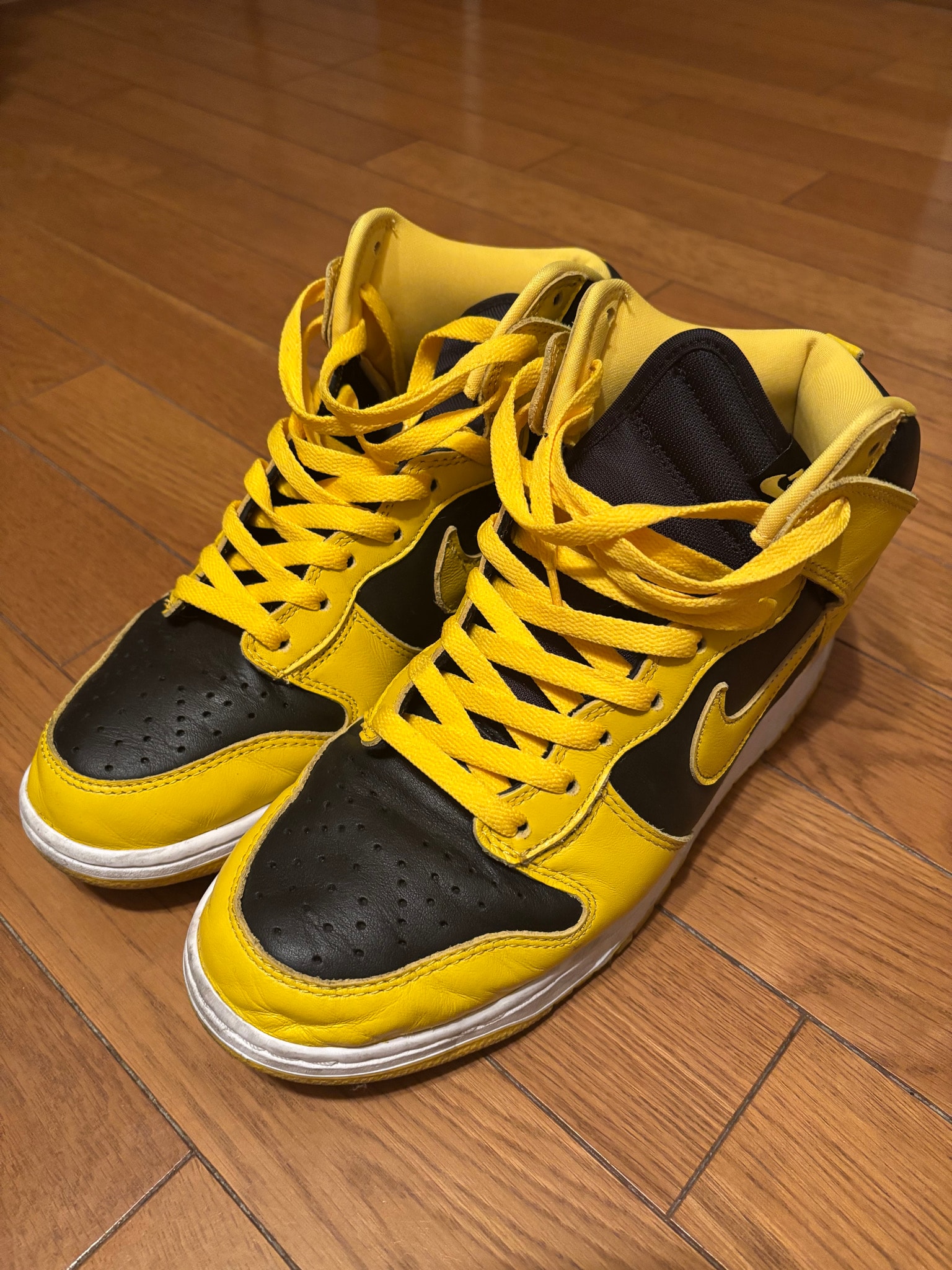 Nike Dunk High "Black/Varsity Maize"