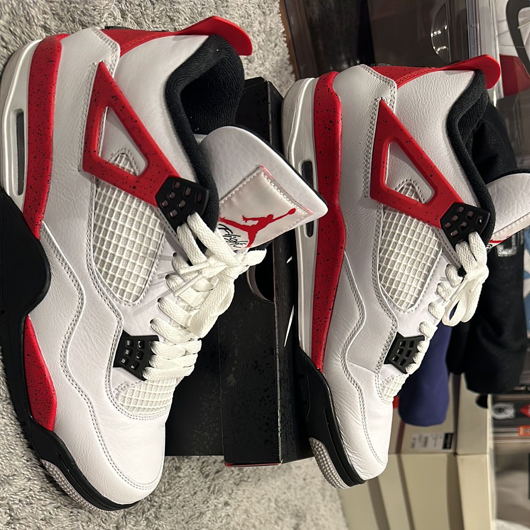 Nike Air Jordan 4 Retro "Red Cement"