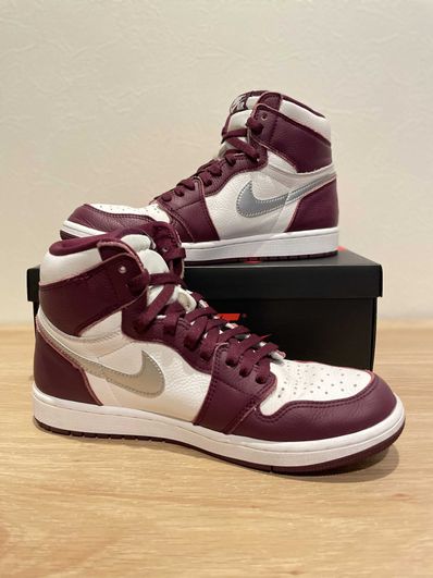 Nike Air Jordan 1 High OG "Bordeaux"