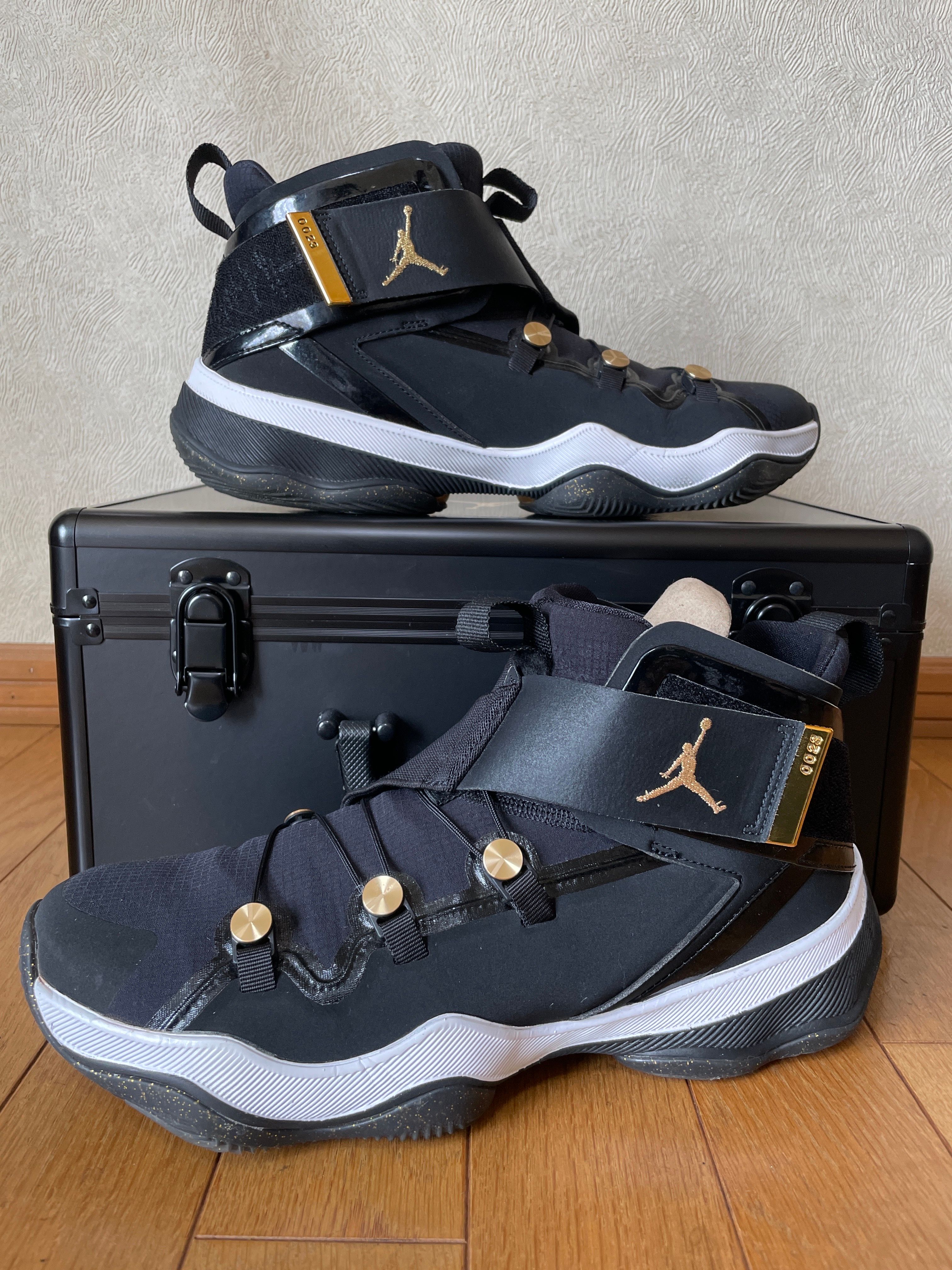 NIKE JORDAN AJNT23 "BLACK"(ブリーフケース付き)