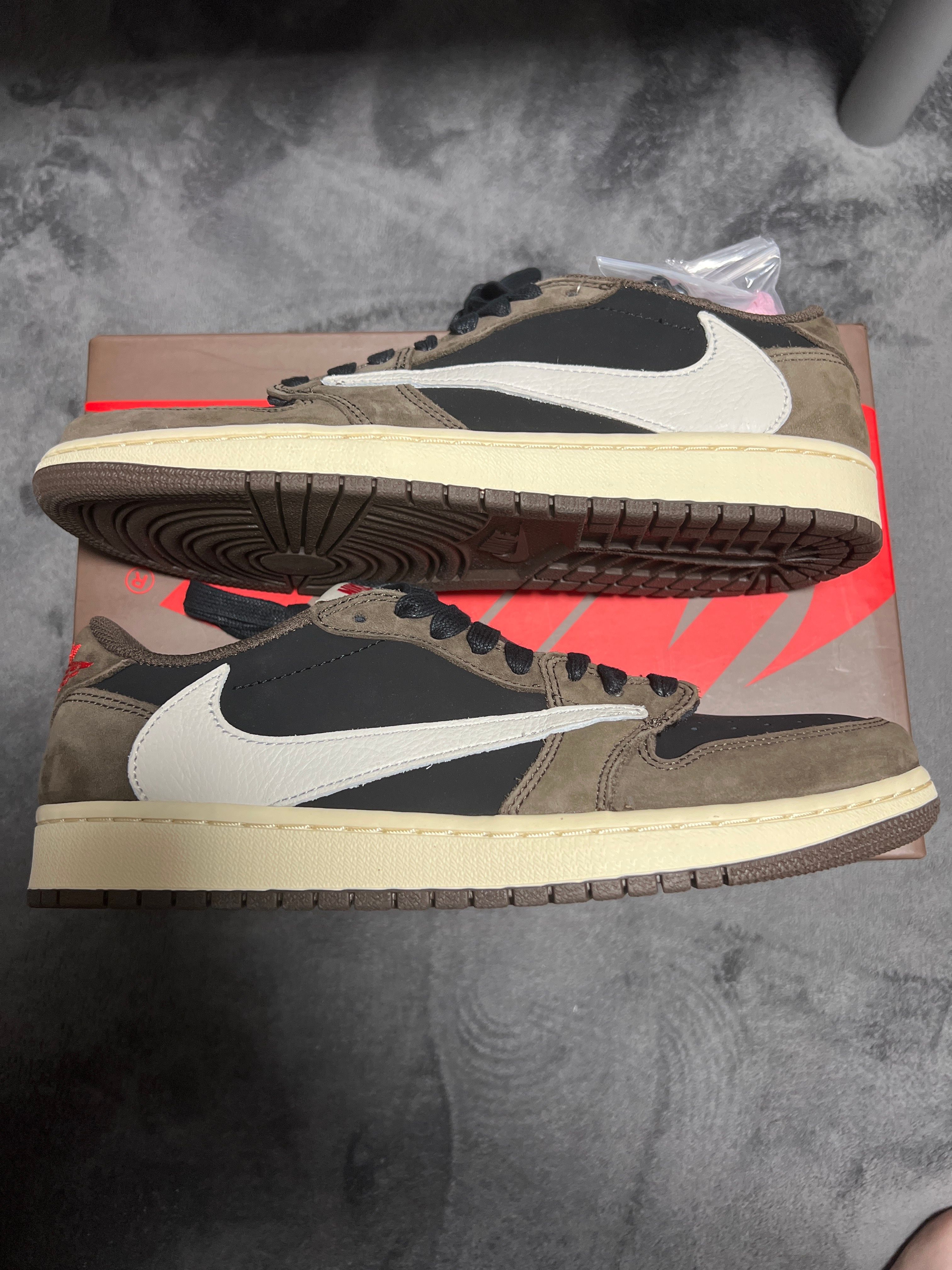 Travis Scott × Nike Air Jordan 1 Low OG SP-T "Black/Dark Mocha"