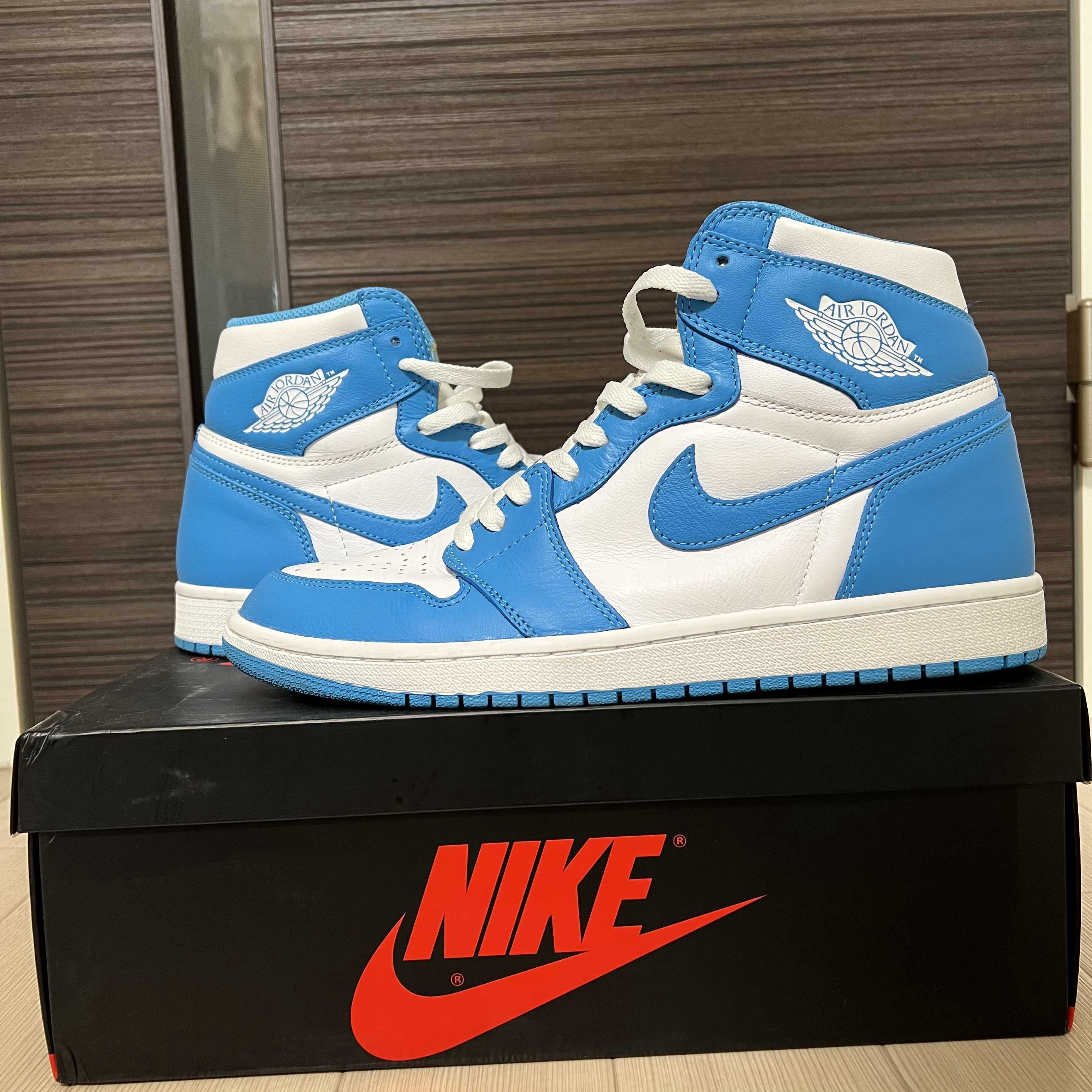 Nike Air Jordan 1 Retro High "UNC"