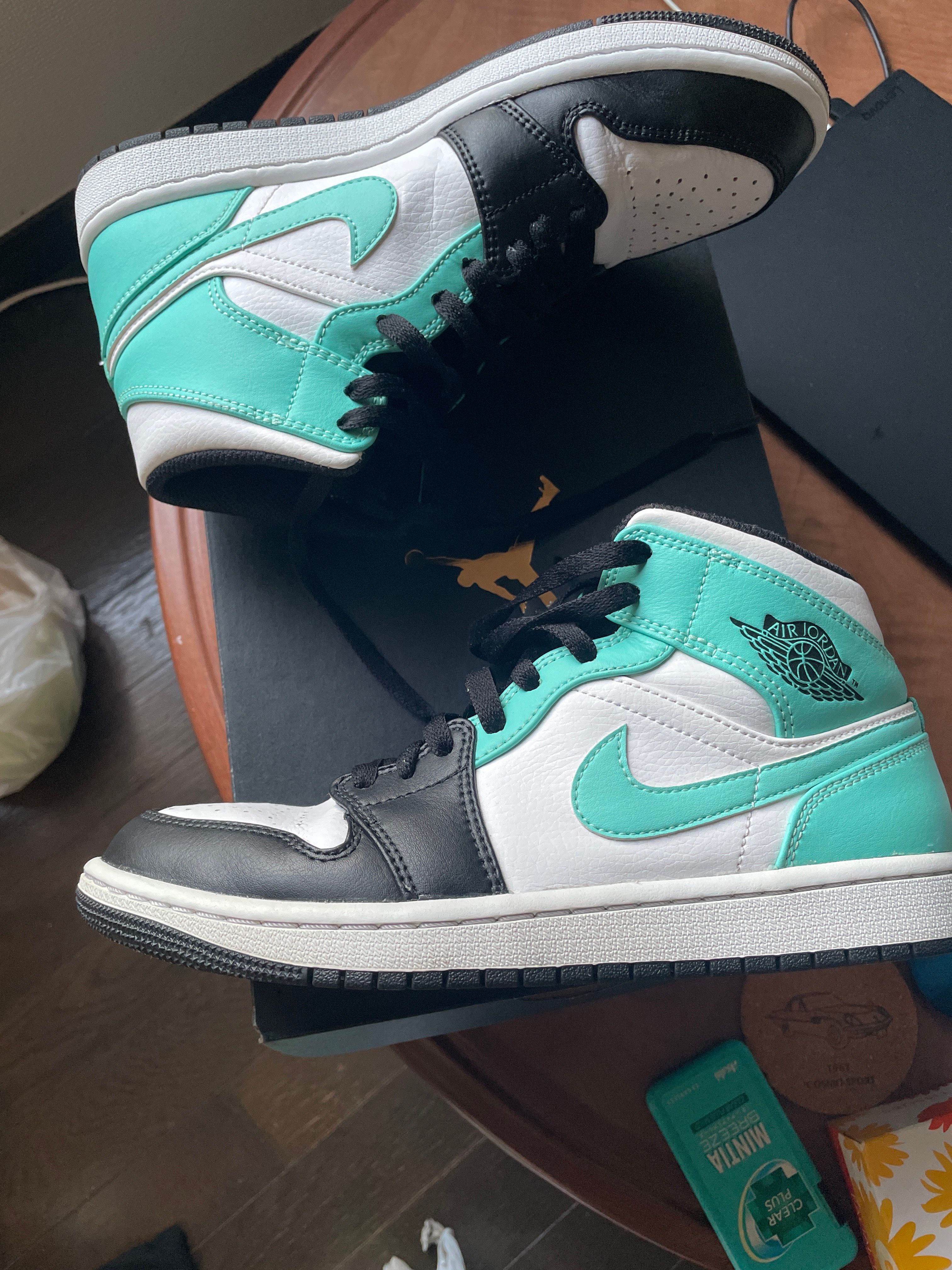 NIKE AIR JORDAN 1 MID "TROPICAL TWIST"