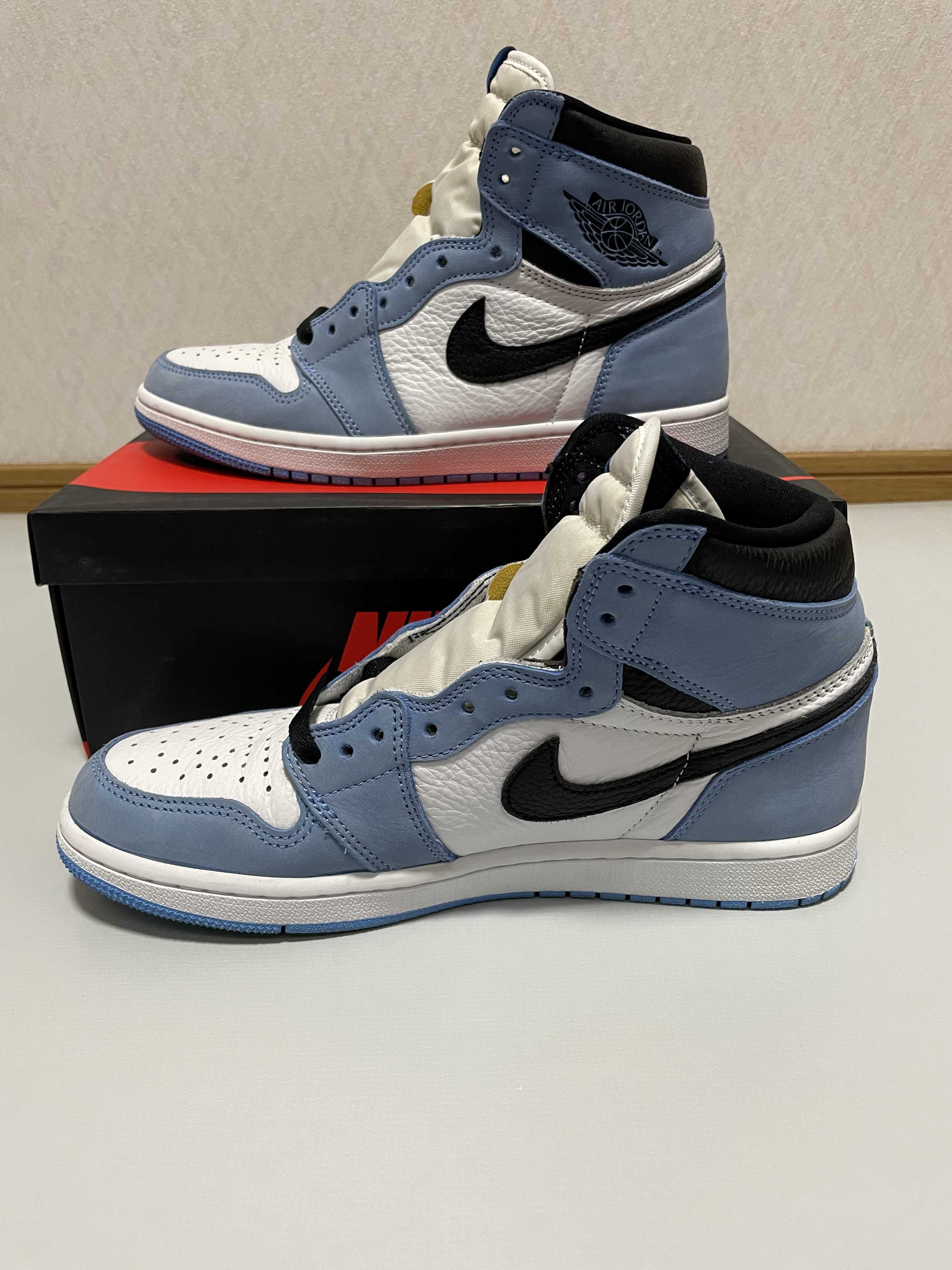 Nike Air Jordan 1 High OG "University Blue"