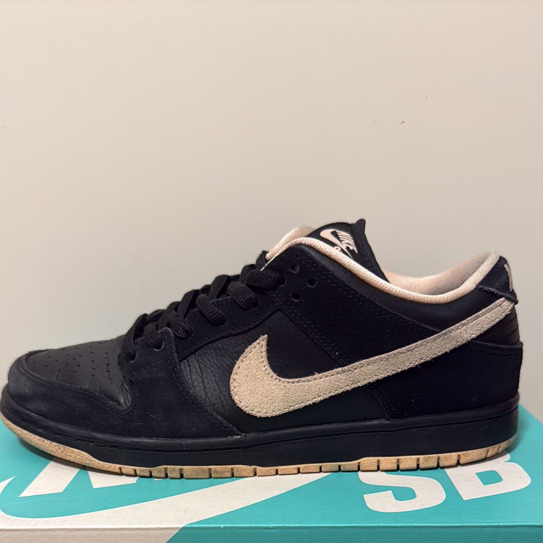 Nike SB Dunk Low PRO "Black/Washed Coral"