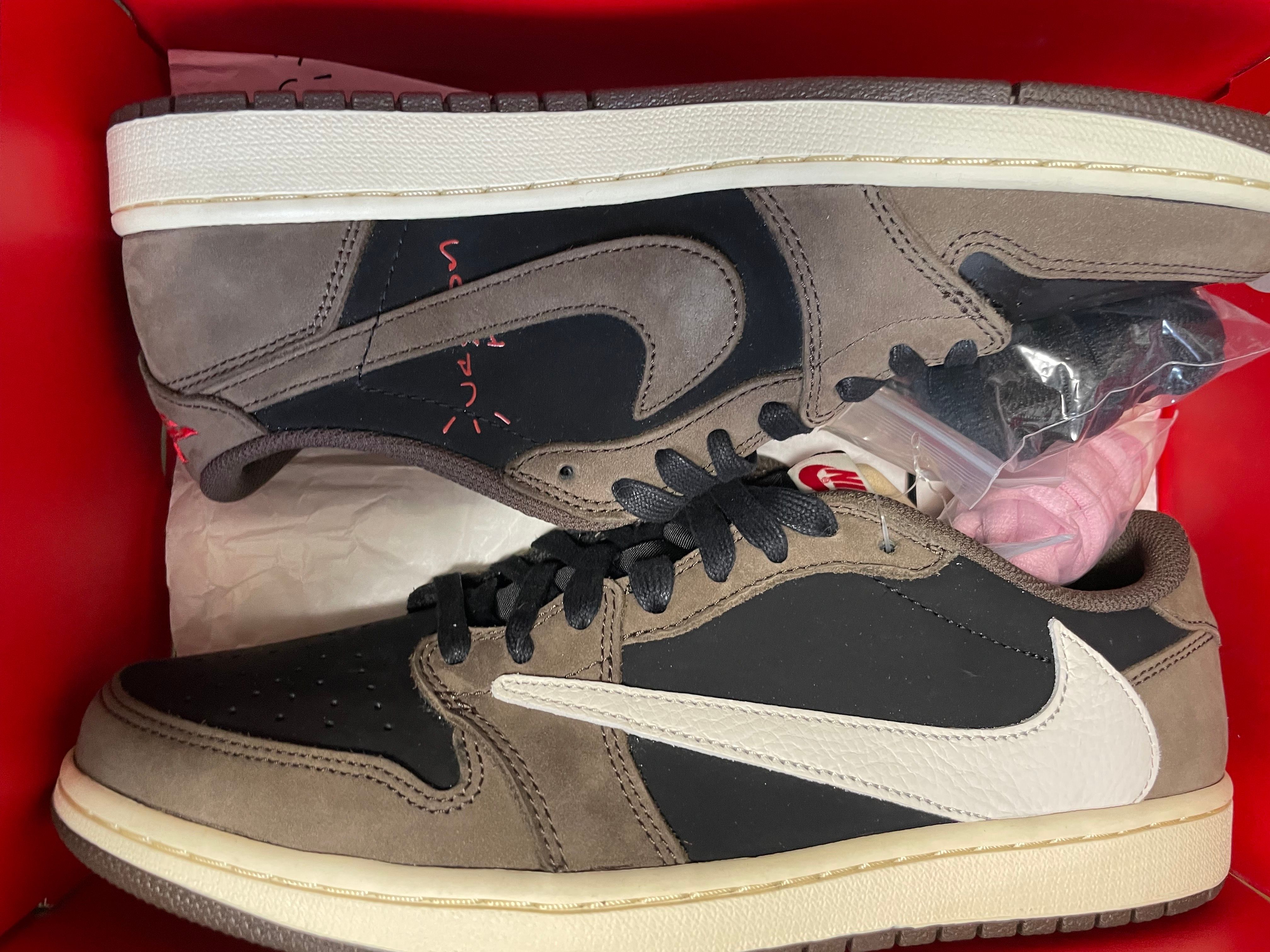 Travis Scott × Nike Air Jordan 1 Low OG SP-T  "Black/Dark Mocha"