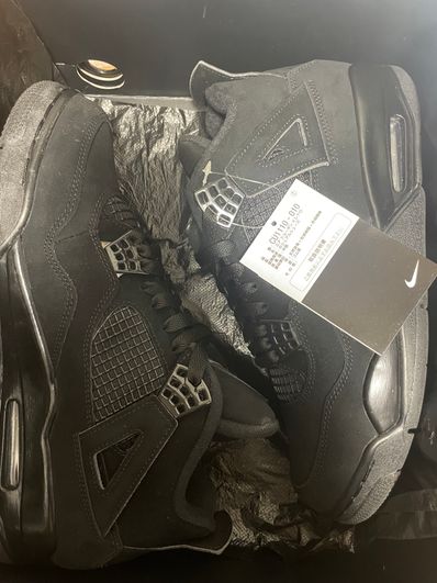 Nike Air Jordan 4 "Black Cat"