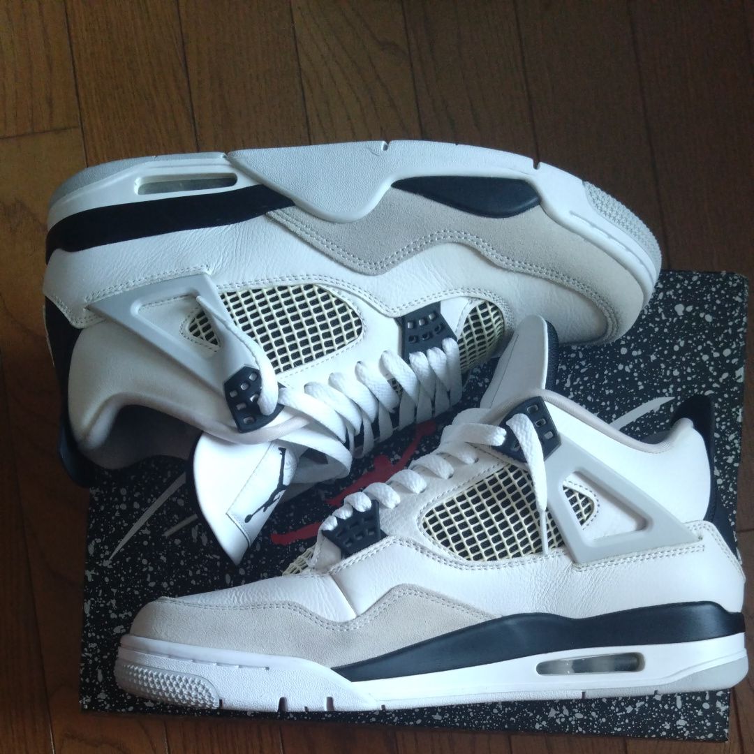 Nike Air Jordan 4 "Military Black"