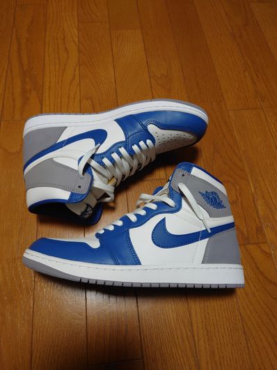 Nike Air Jordan 1 High OG "True Blue"